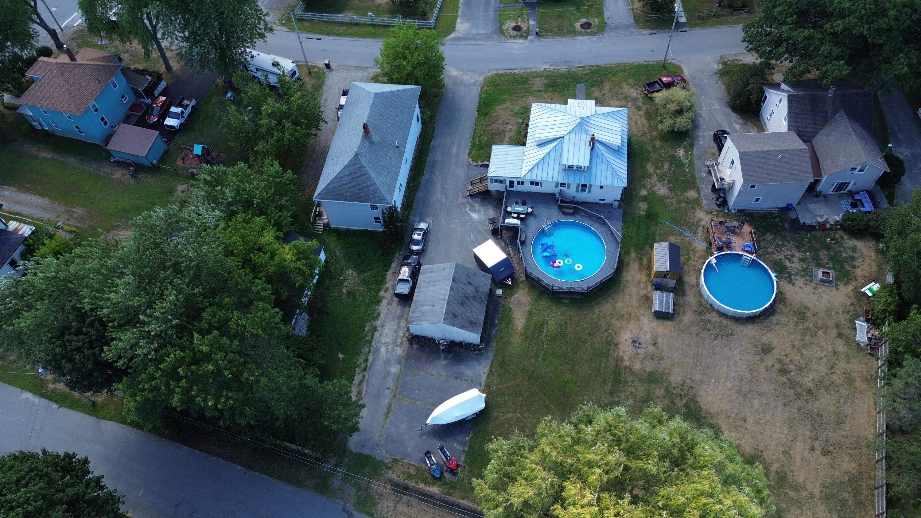 8 Woodman Avenue