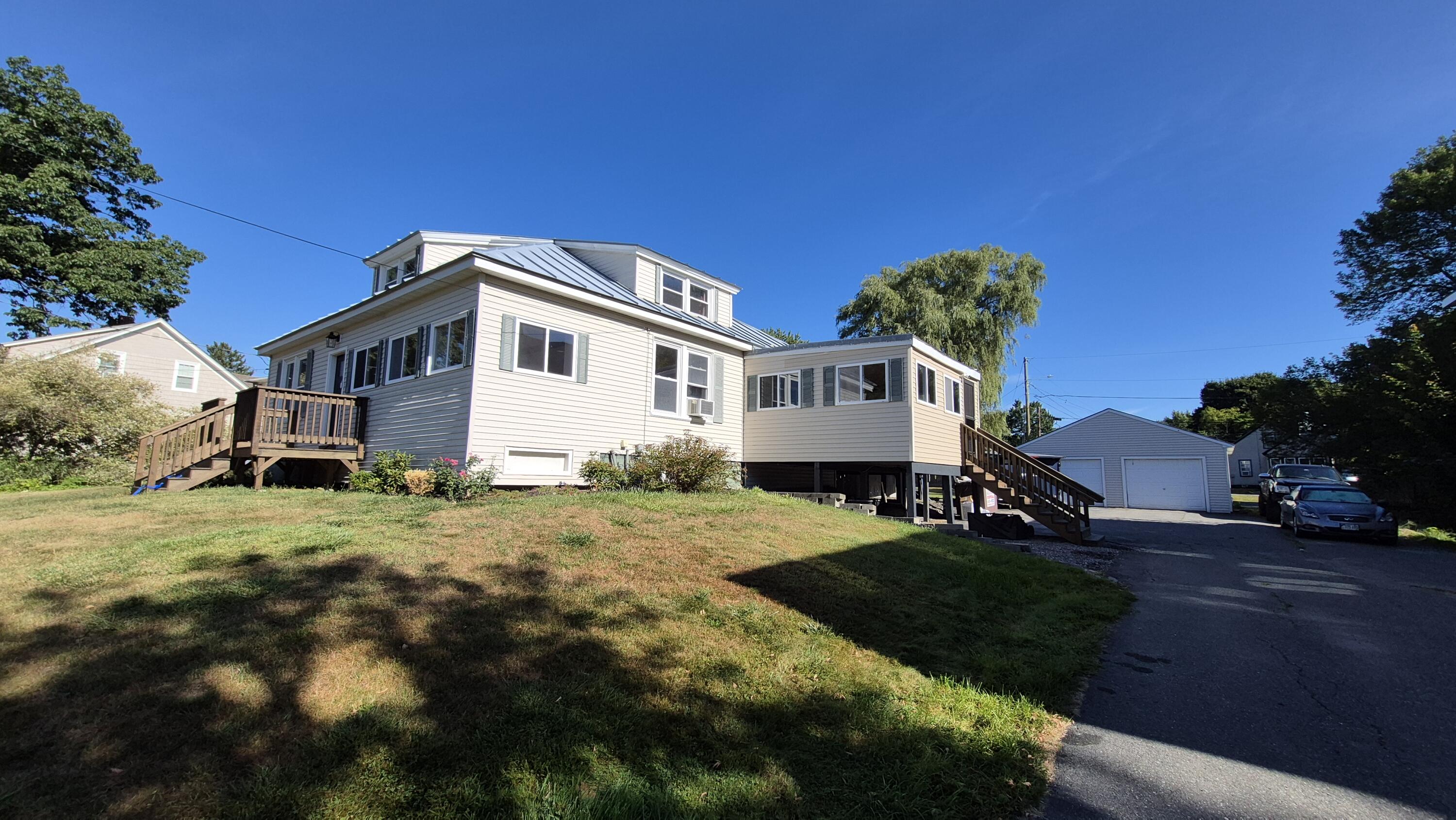 8 Woodman Avenue