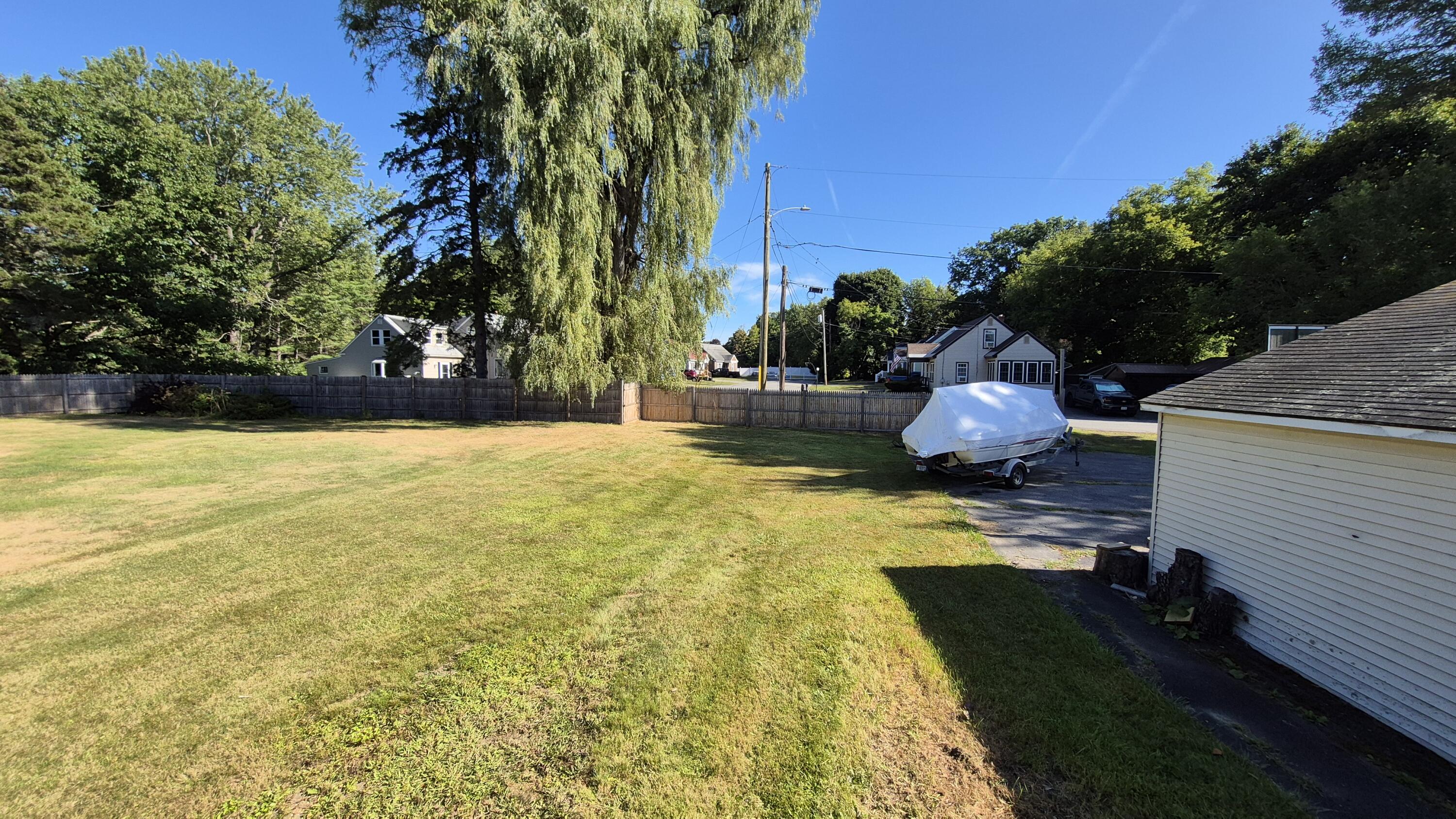 8 Woodman Avenue