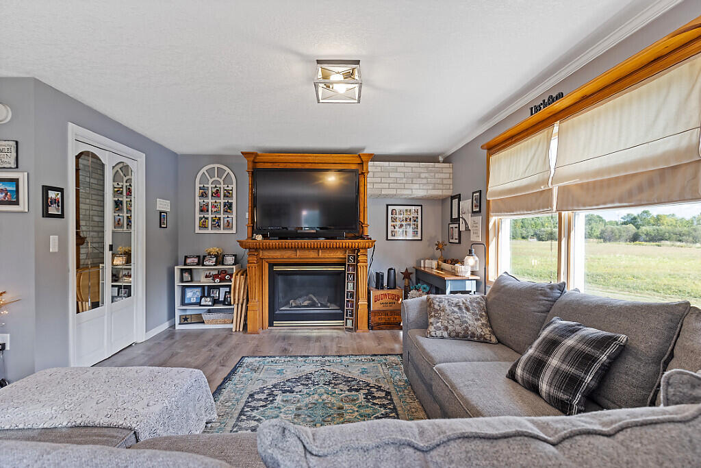 246 Bellsqueeze Road