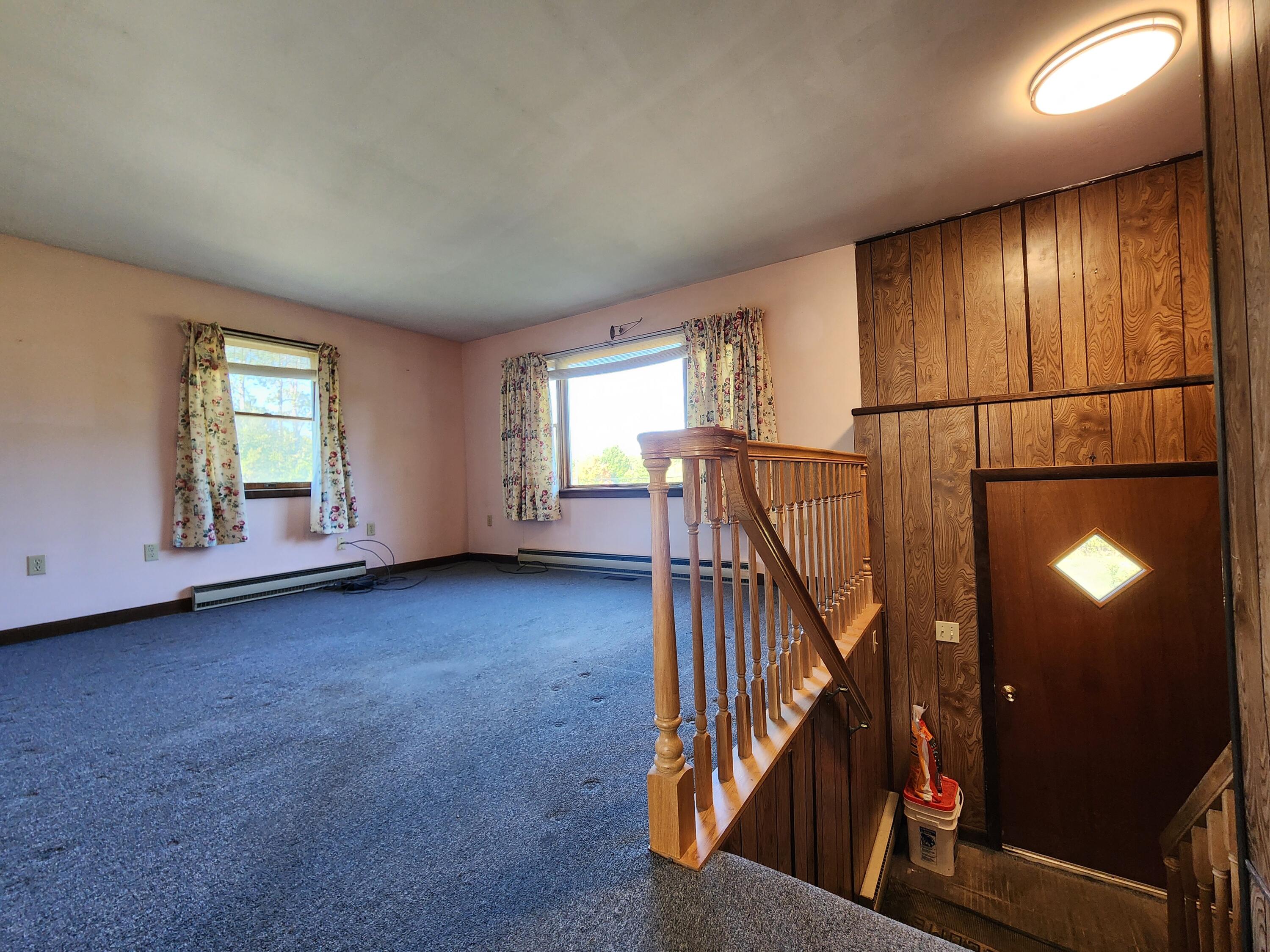 176 W West Ridge Road