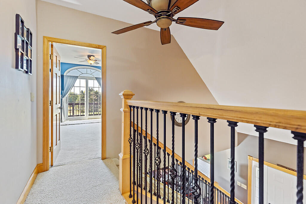 343 Lakeview Drive