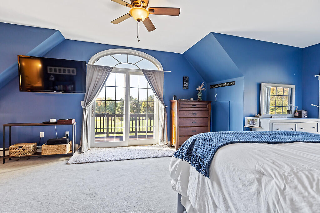 343 Lakeview Drive