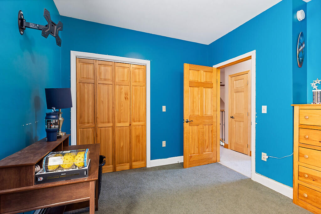 343 Lakeview Drive