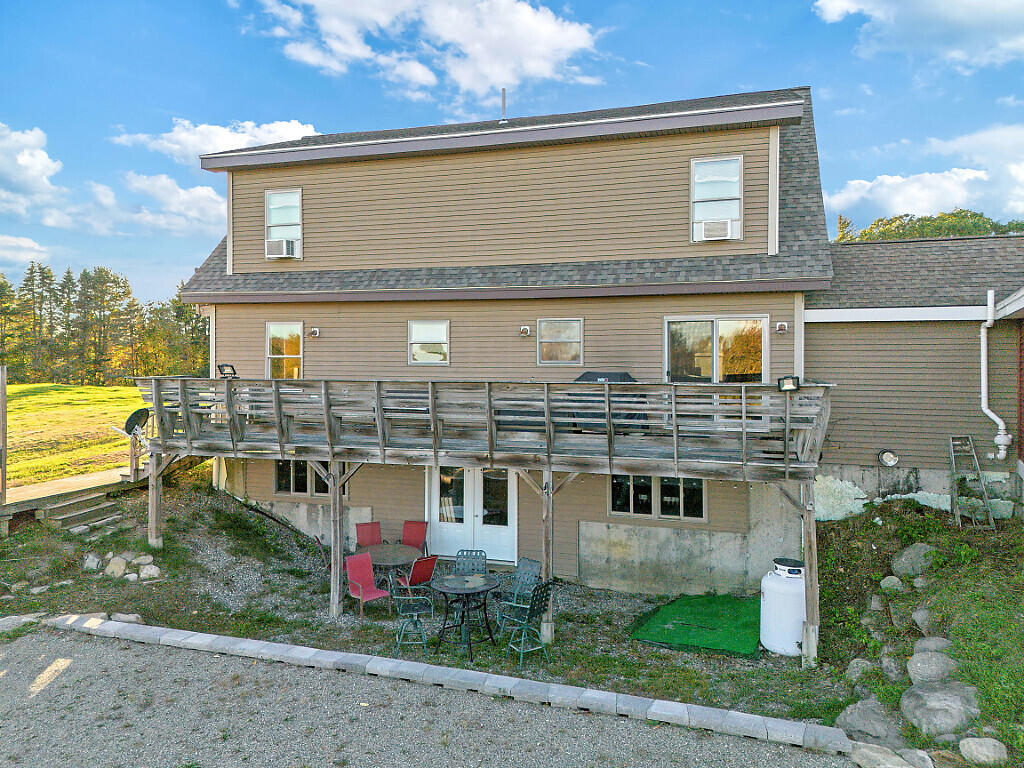 343 Lakeview Drive
