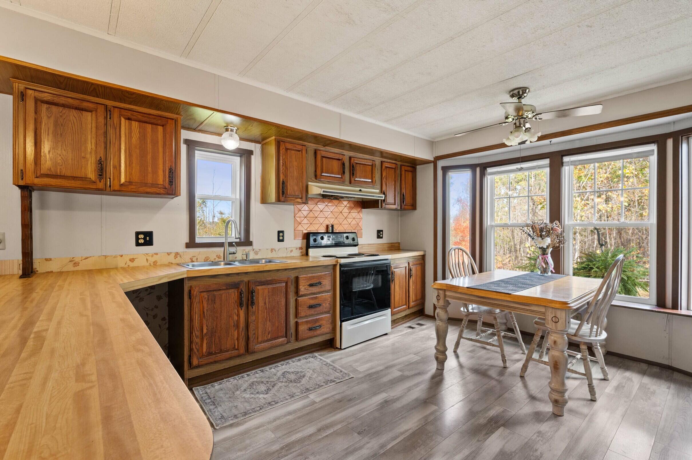 1618 Riverside Drive