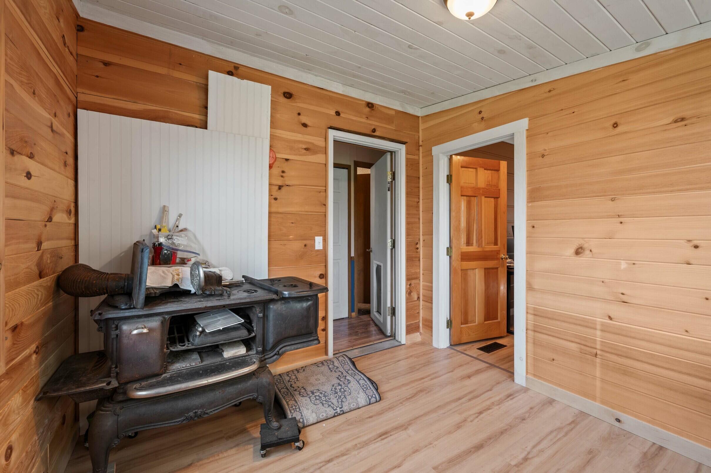 1618 Riverside Drive