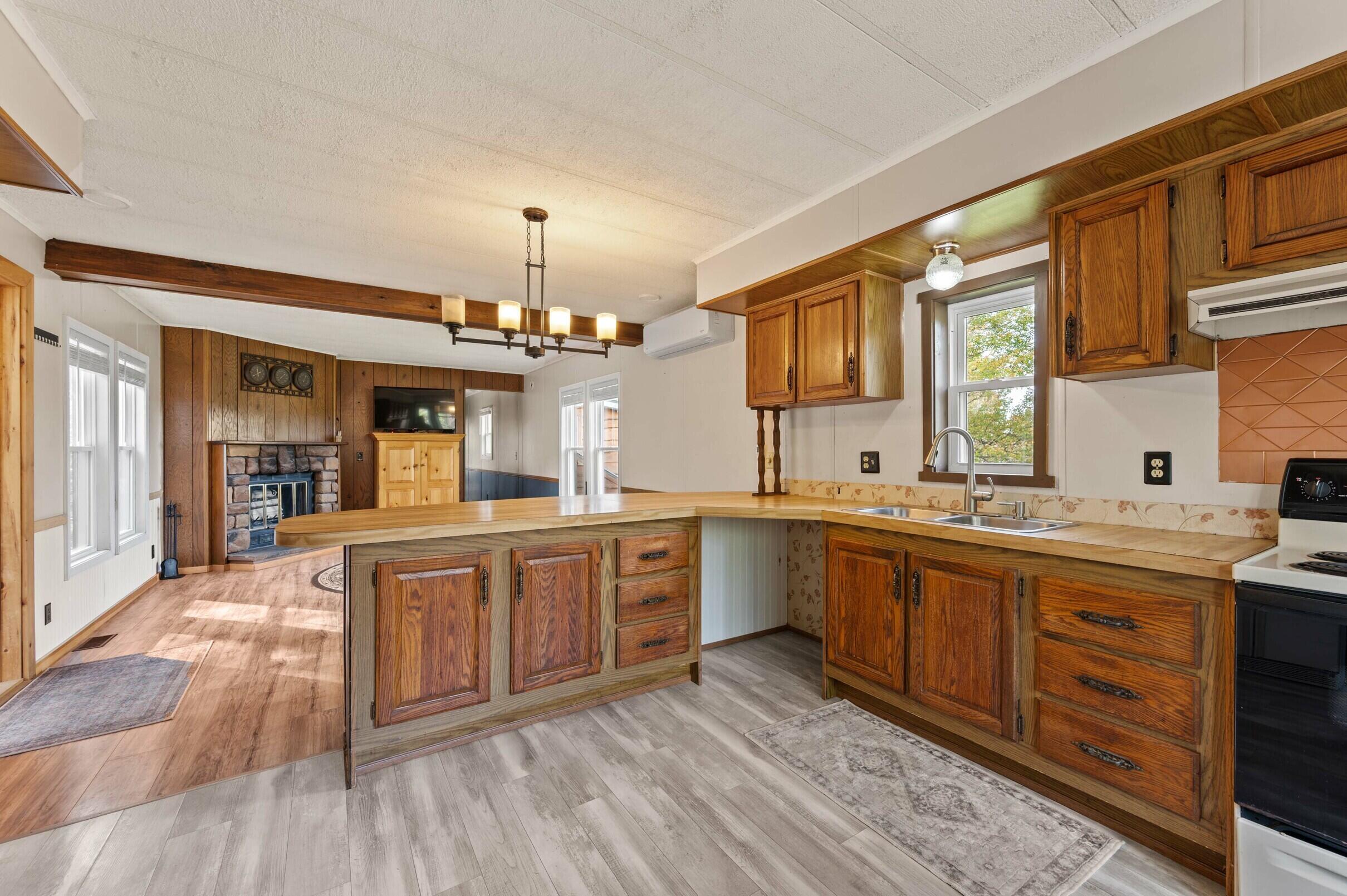 1618 Riverside Drive