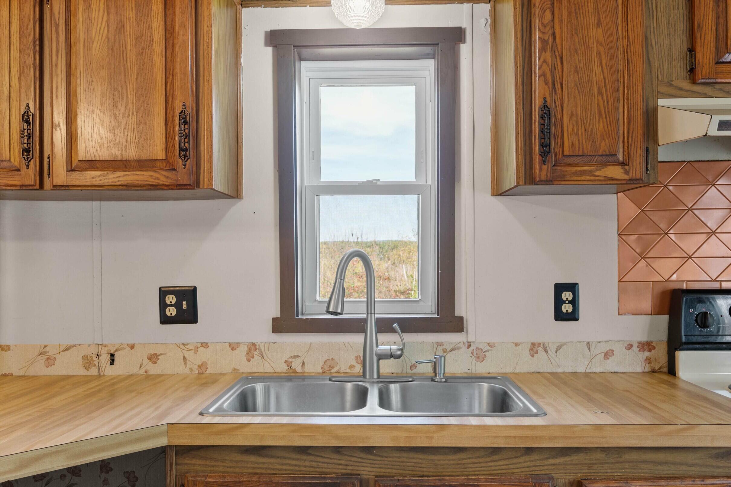 1618 Riverside Drive