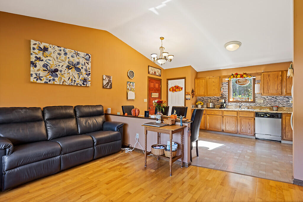 9 Valley Farms Road
