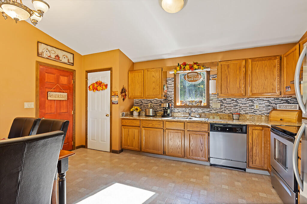 9 Valley Farms Road