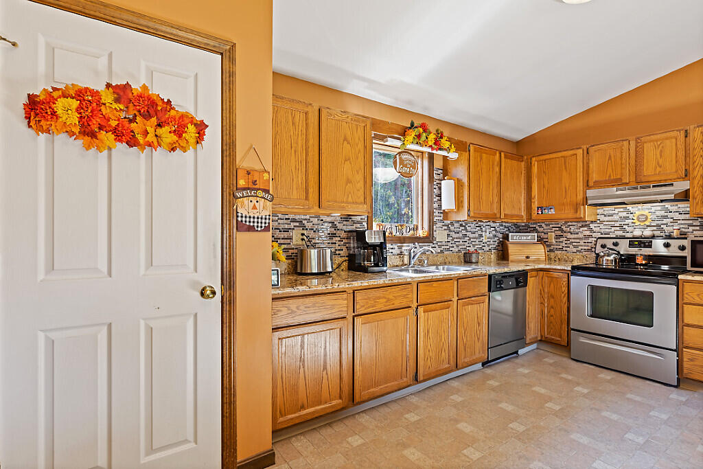 9 Valley Farms Road