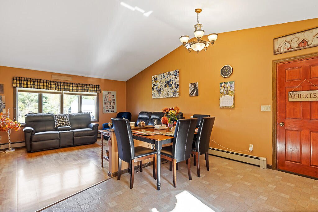 9 Valley Farms Road
