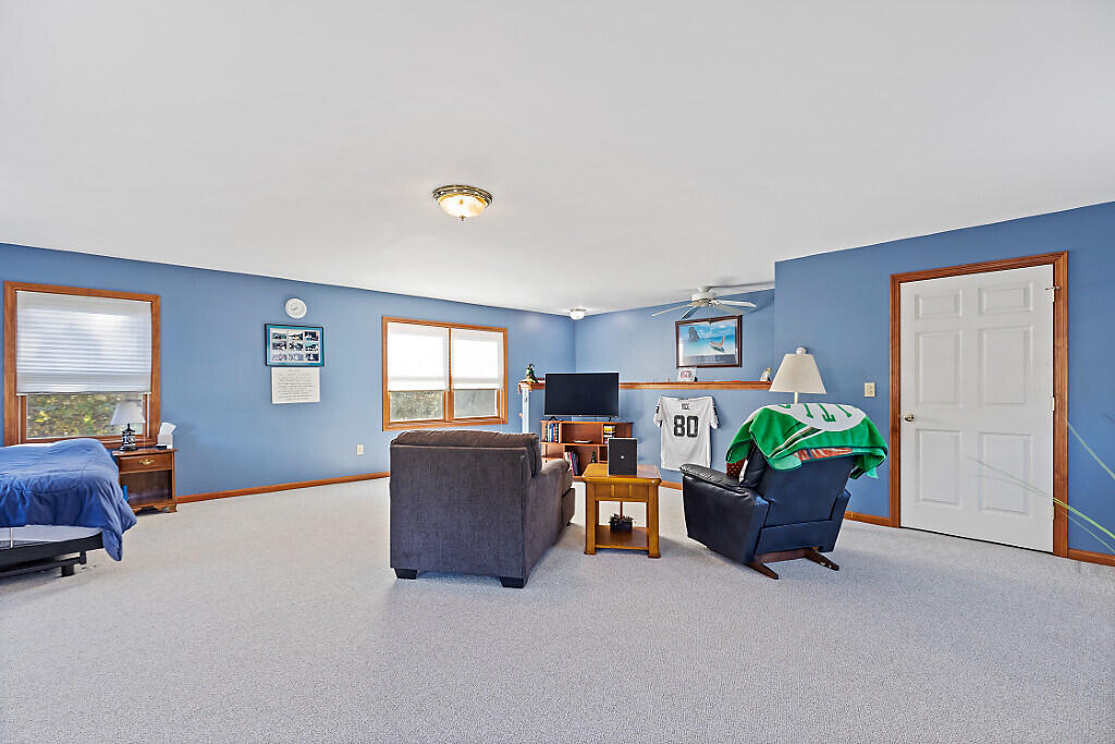 9 Valley Farms Road