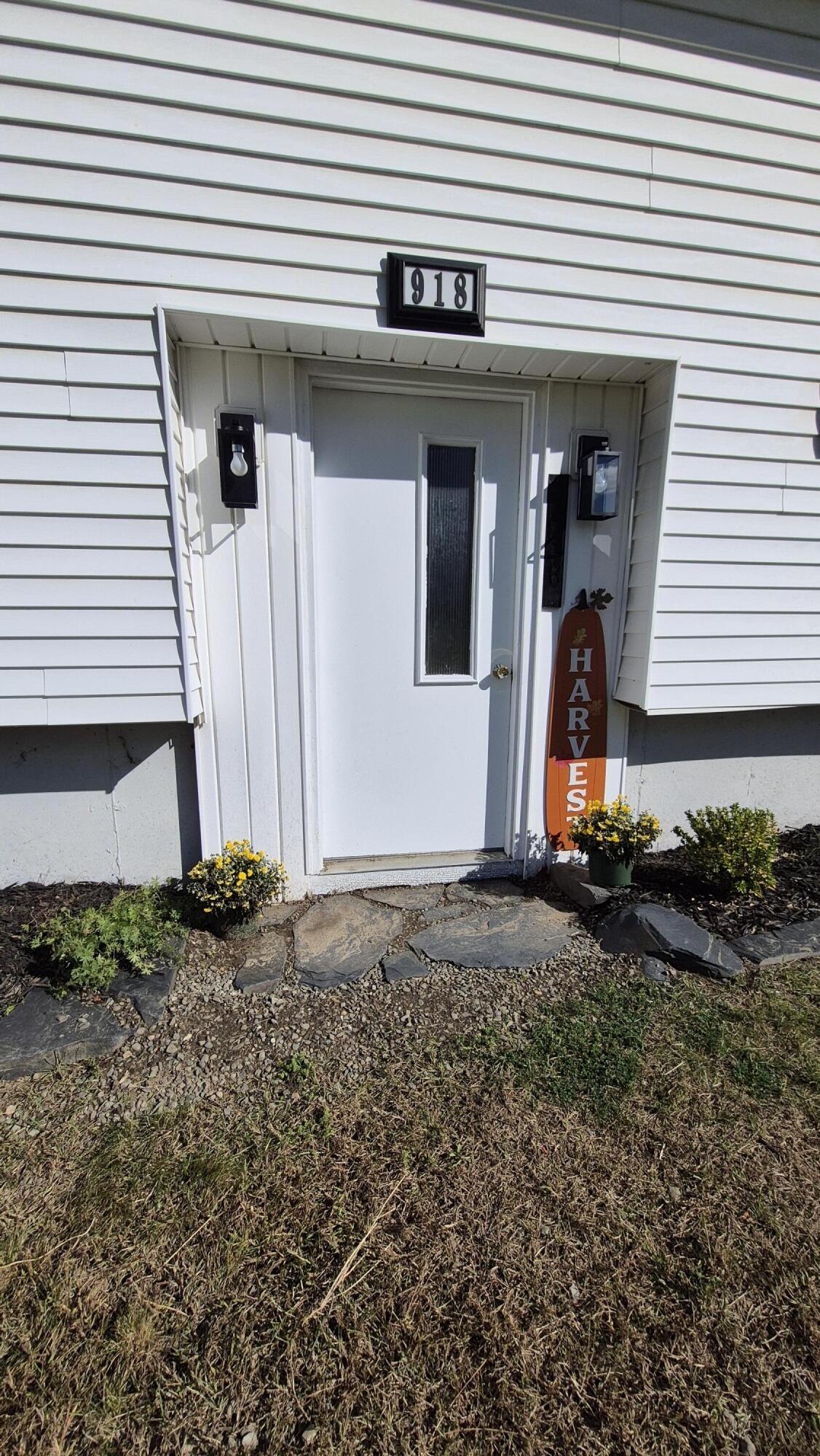 918 Waterville Road