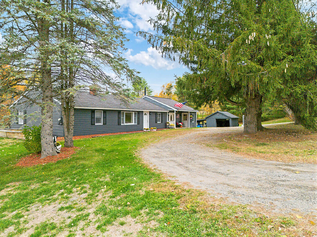 733 Middle Road, Skowhegan