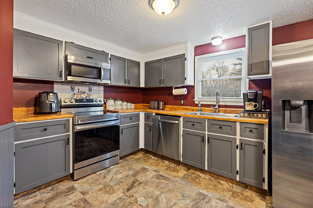 733 Middle Road, Skowhegan