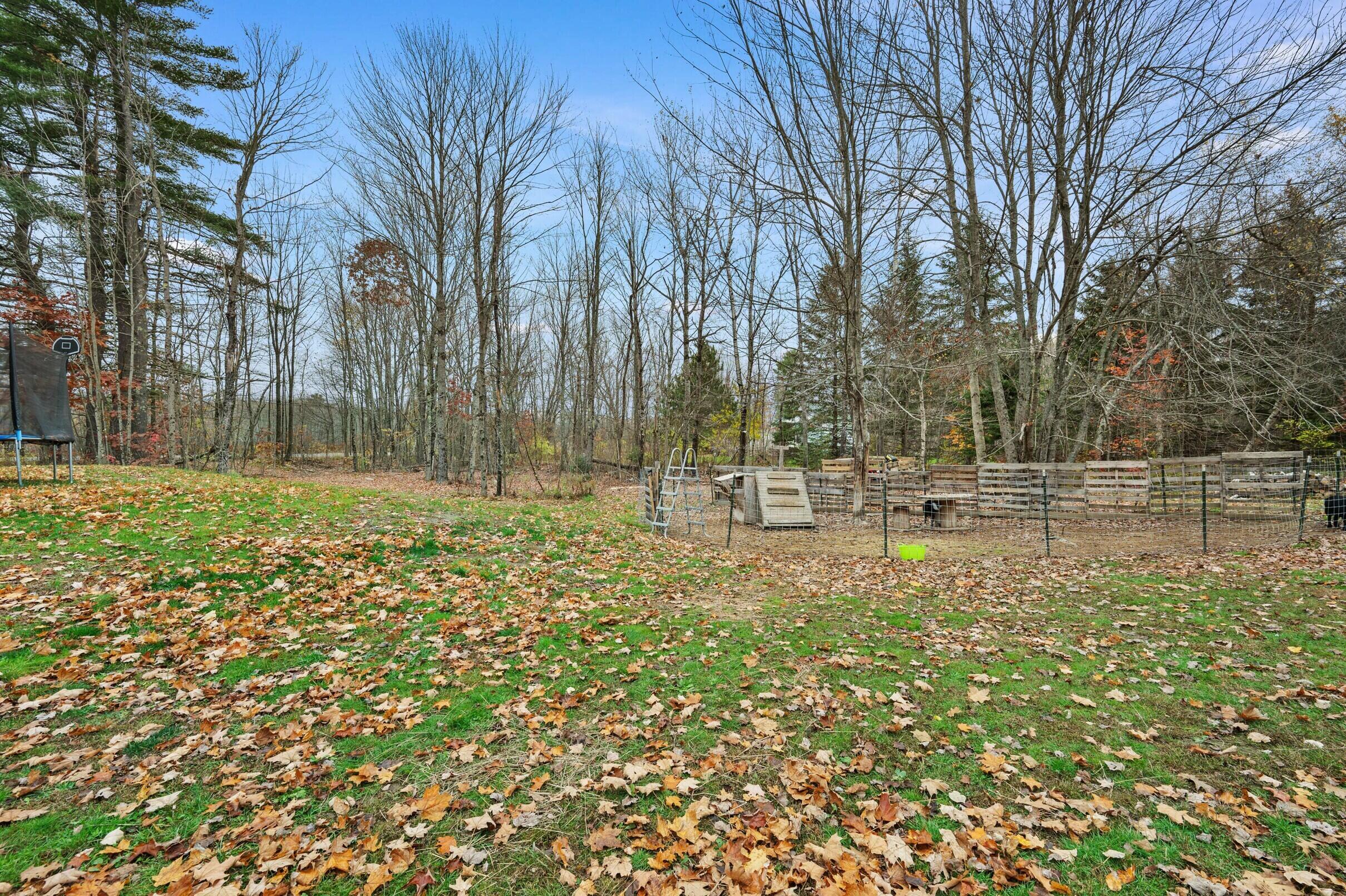 350 Madawaska Road, Palmyra