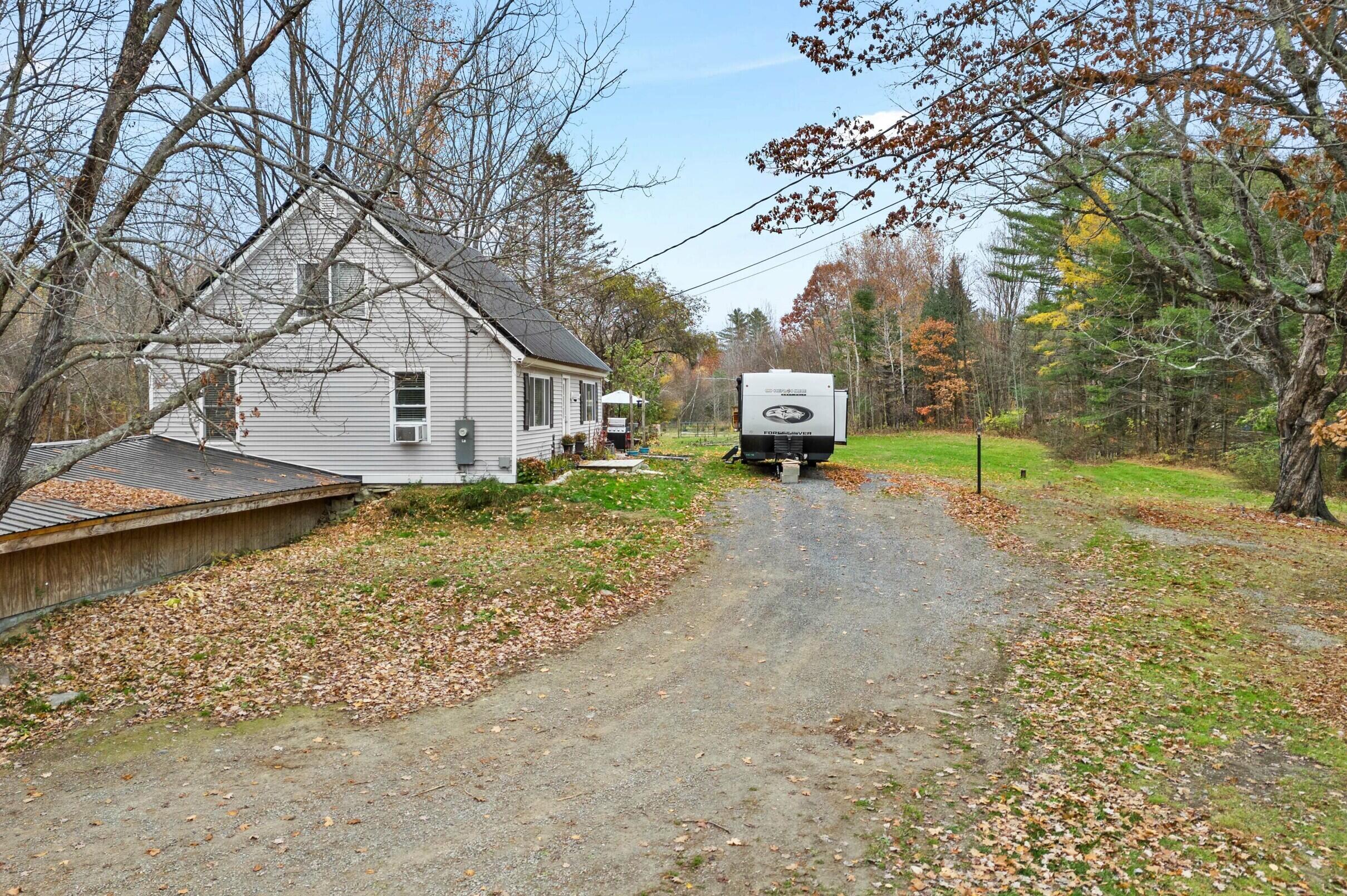 350 Madawaska Road, Palmyra