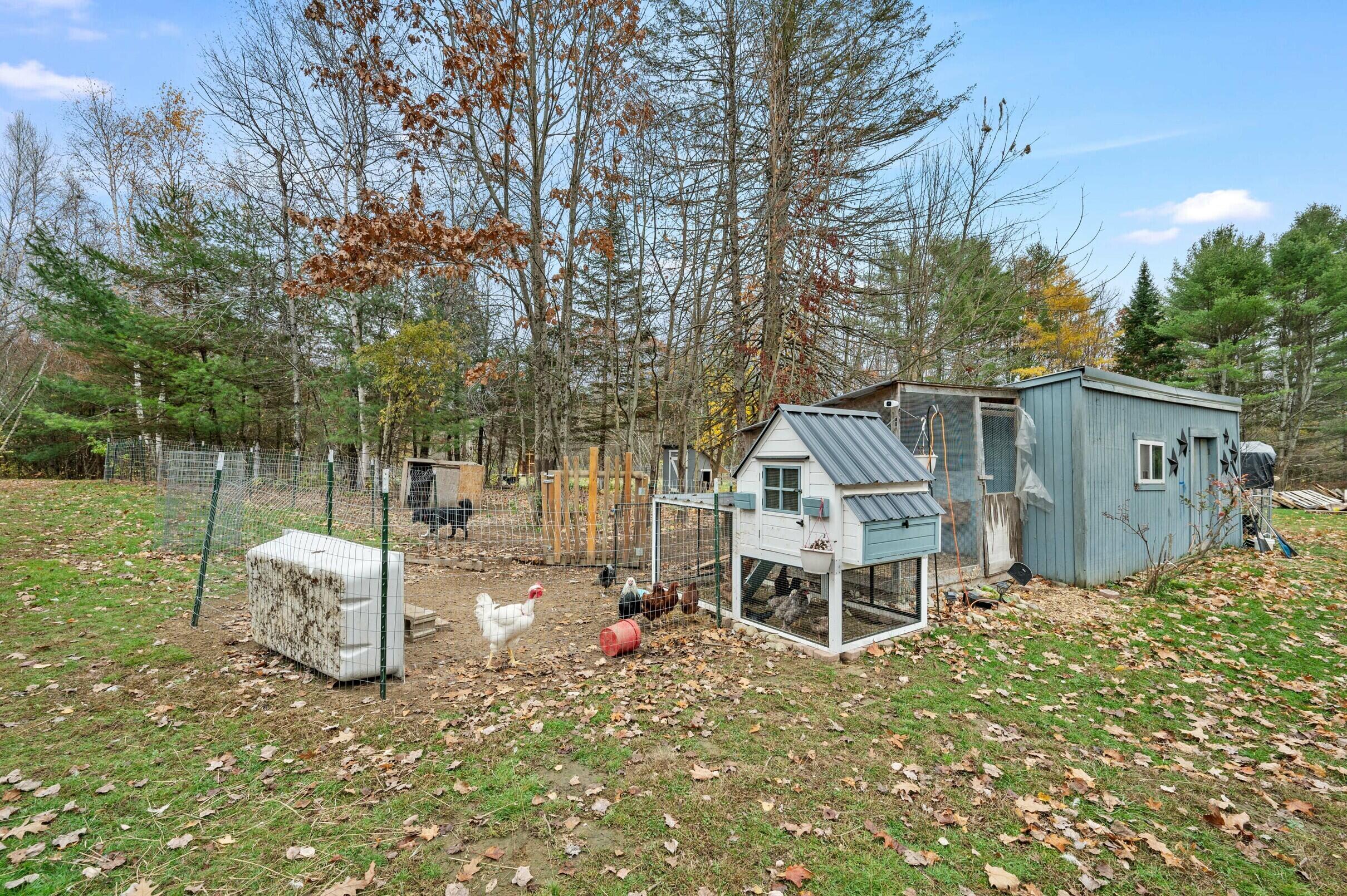 350 Madawaska Road, Palmyra