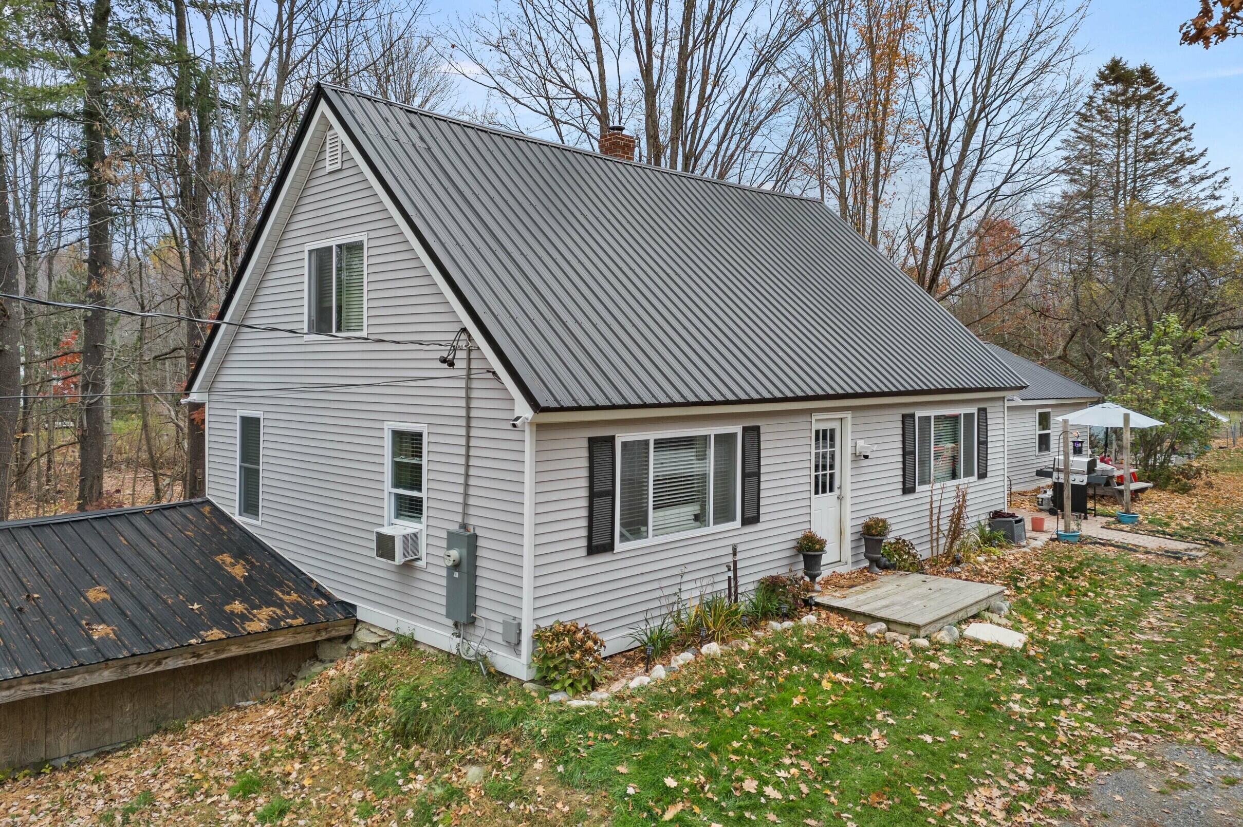 350 Madawaska Road, Palmyra