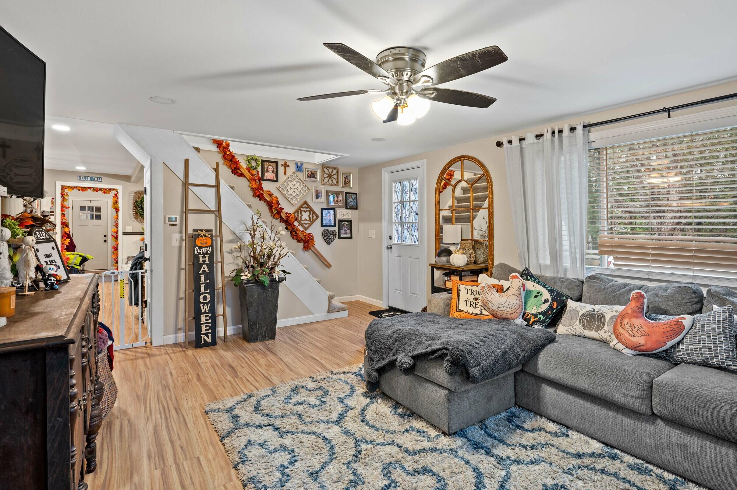 350 Madawaska Road, Palmyra