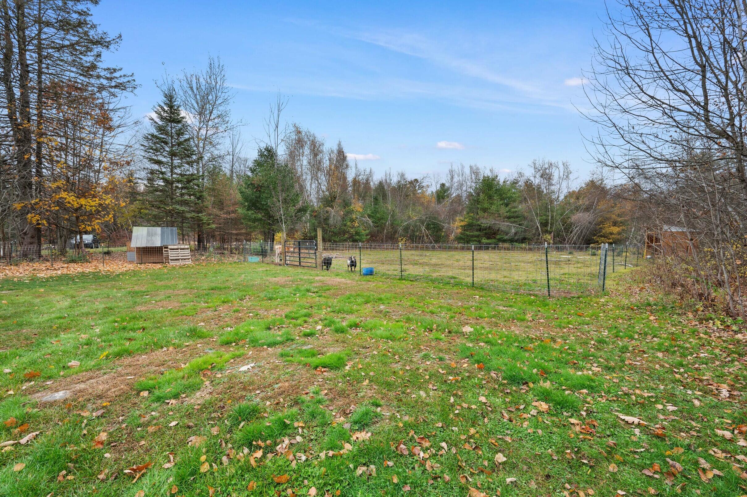 350 Madawaska Road, Palmyra