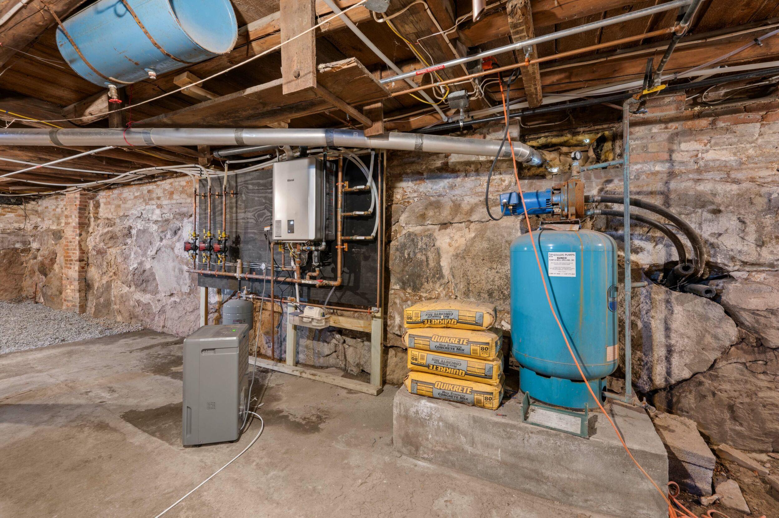 325 Middle Road, Sabattus