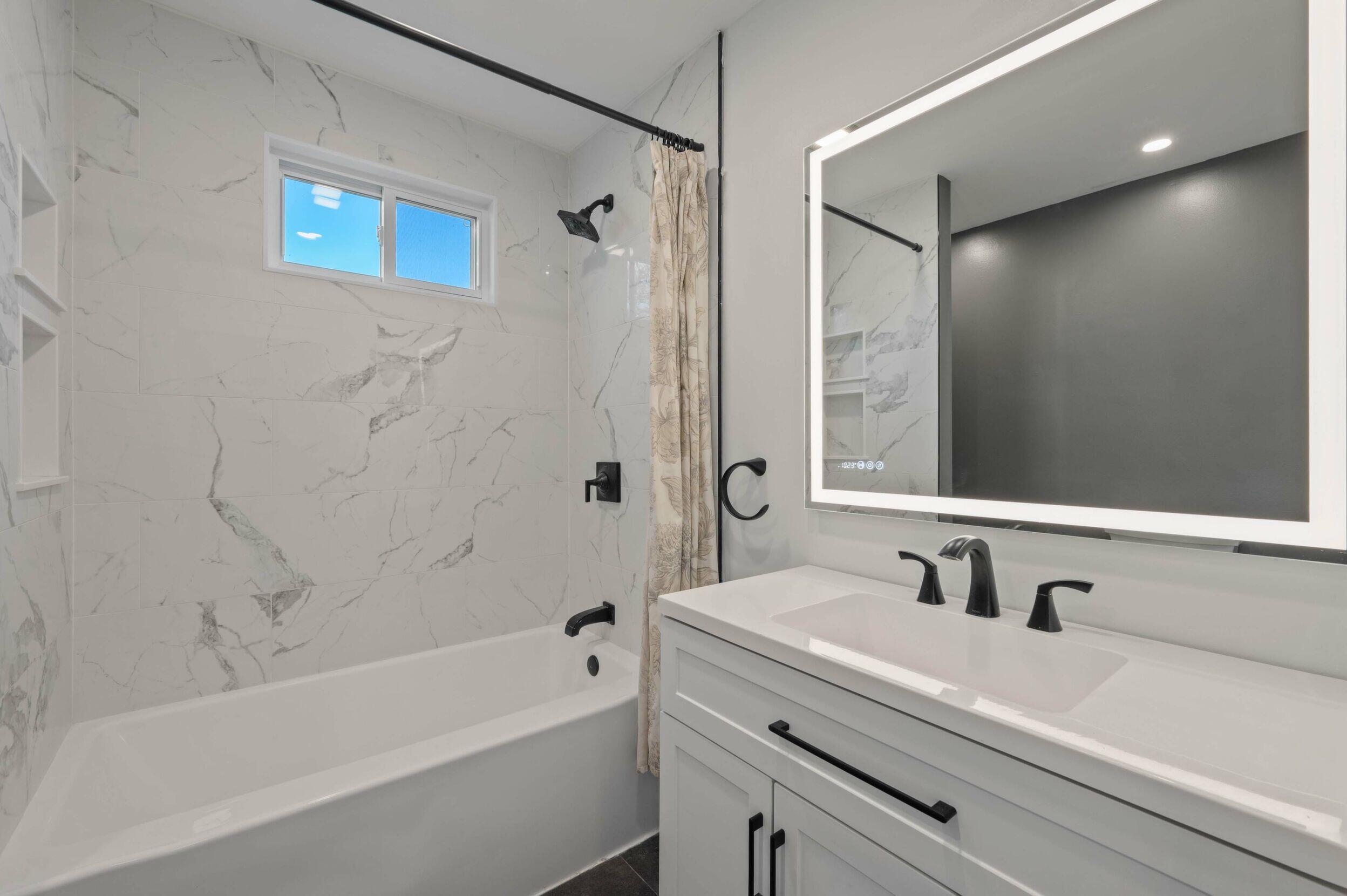 325 Middle Road, Sabattus