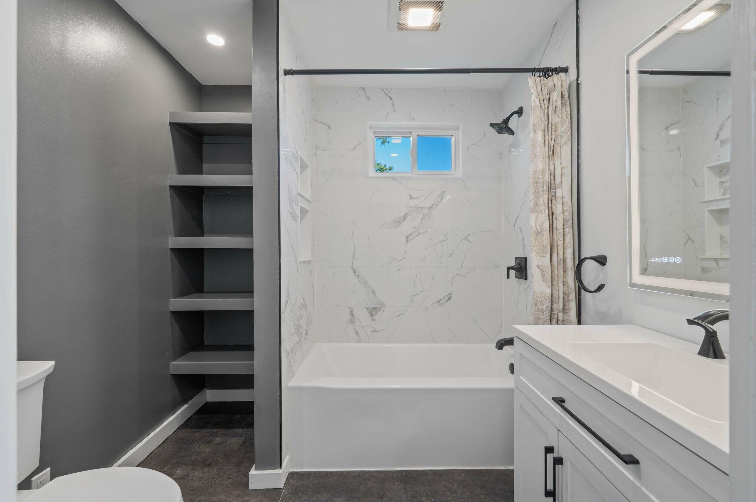 325 Middle Road, Sabattus