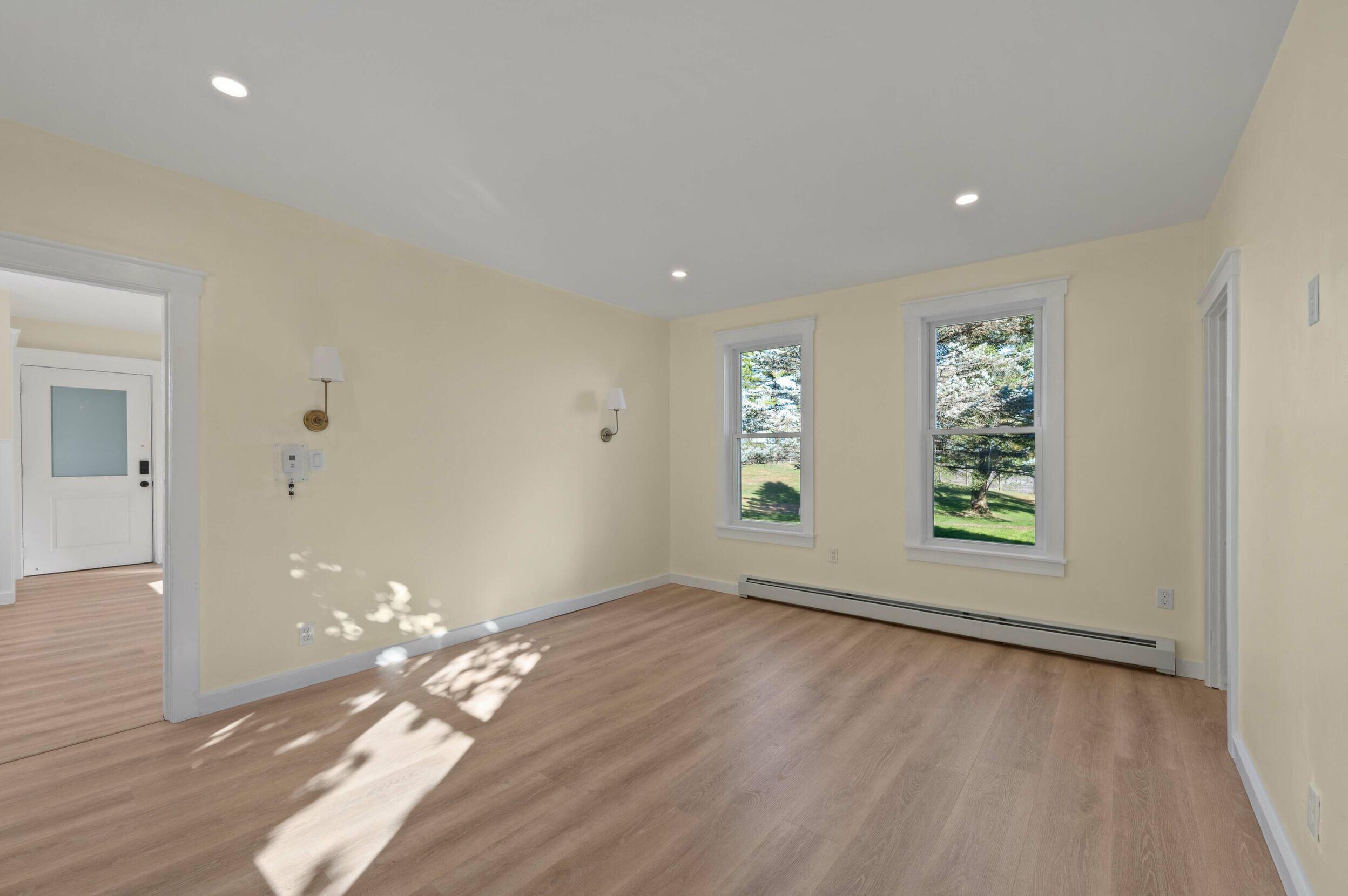 325 Middle Road, Sabattus