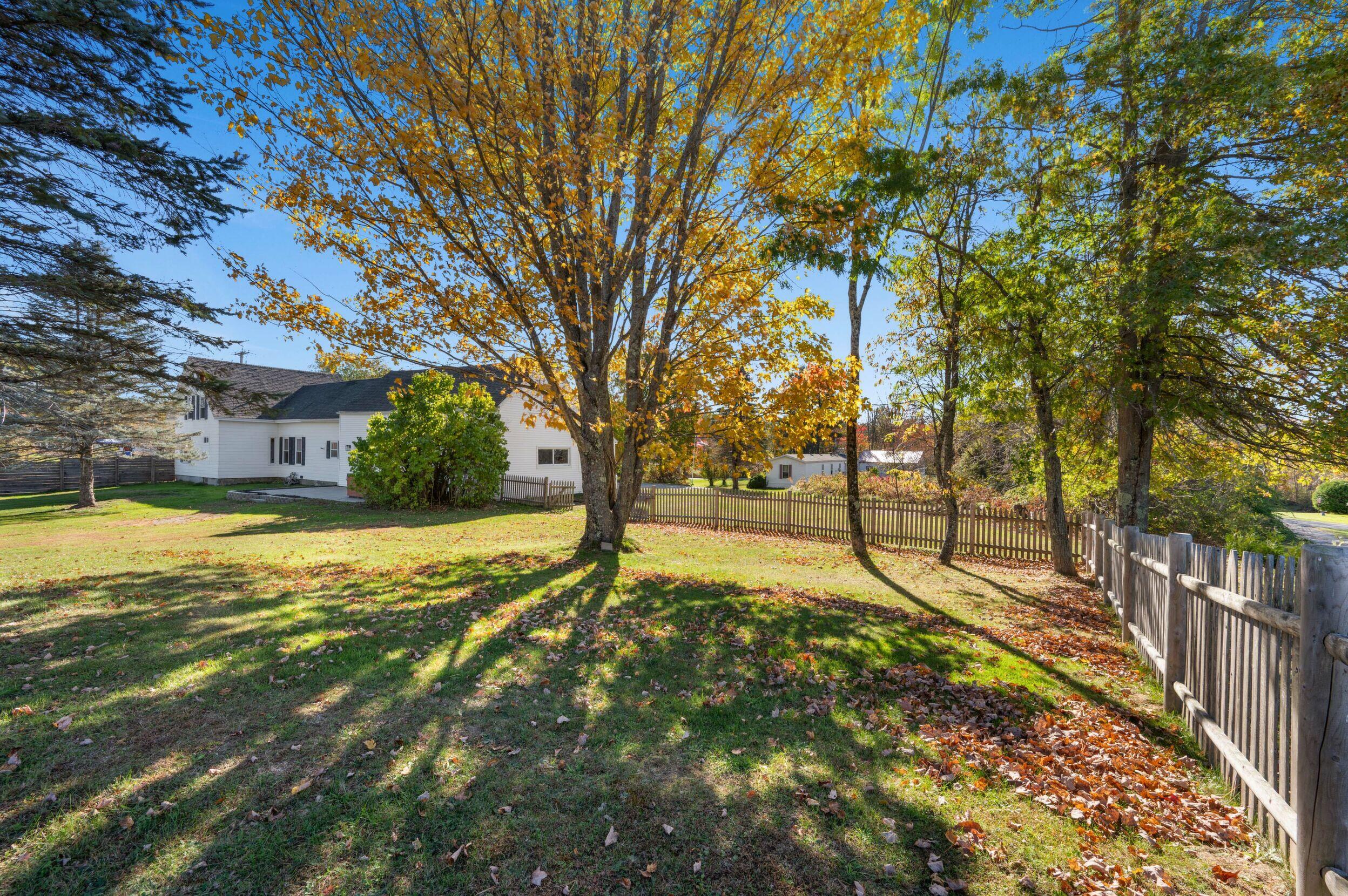 325 Middle Road, Sabattus