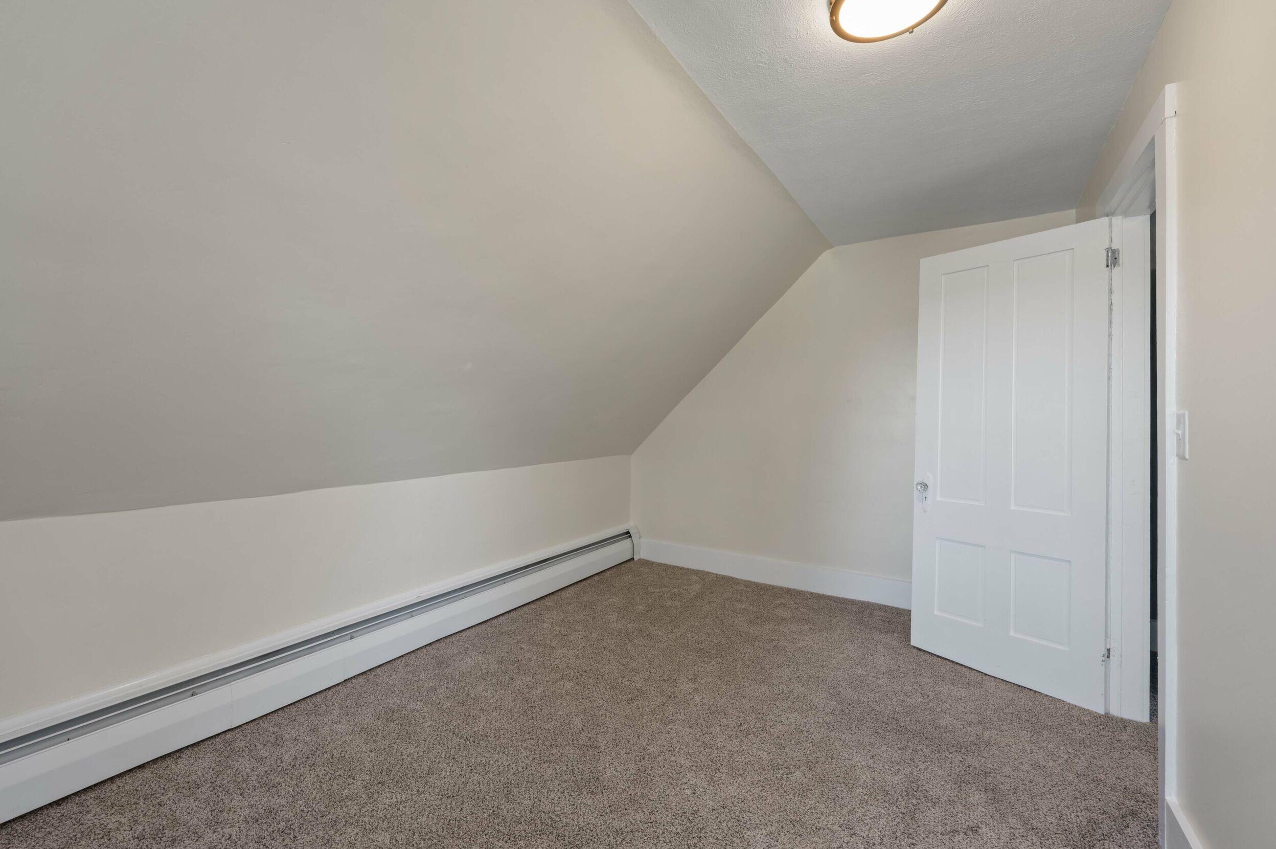 325 Middle Road, Sabattus