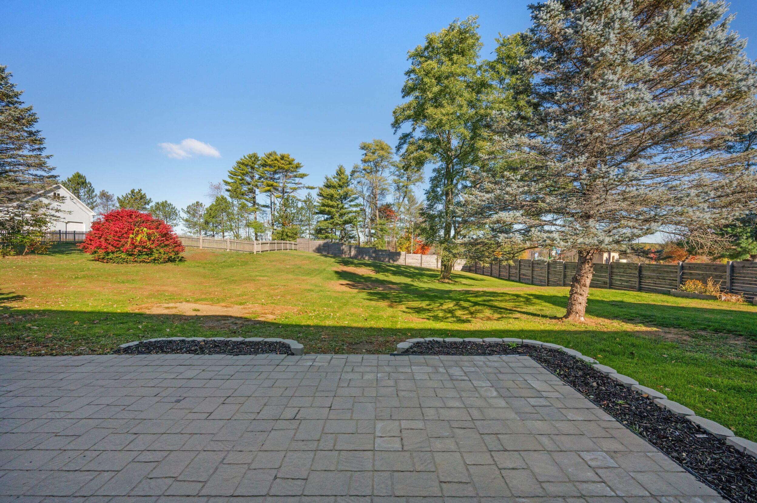 325 Middle Road, Sabattus