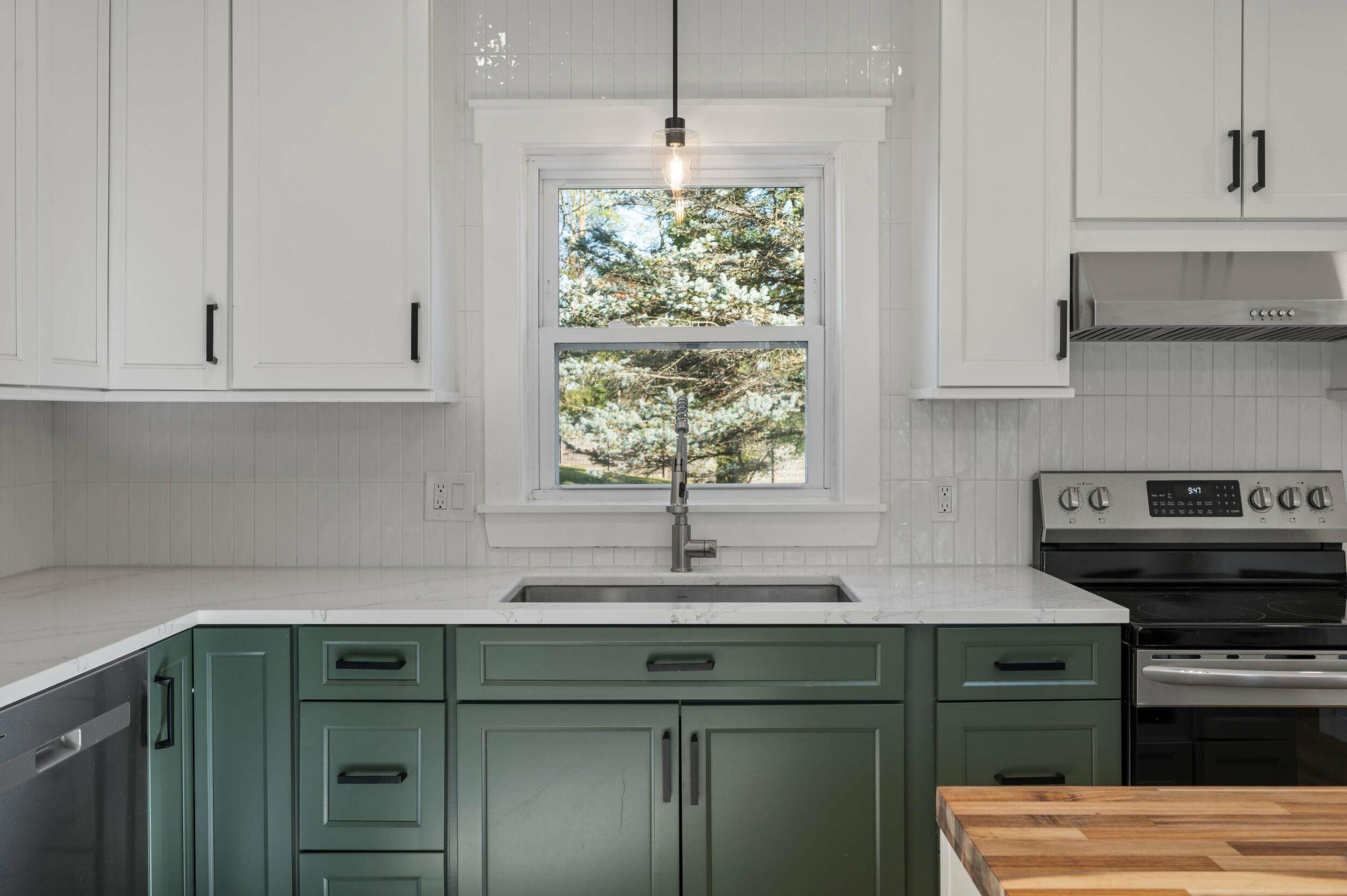 325 Middle Road, Sabattus