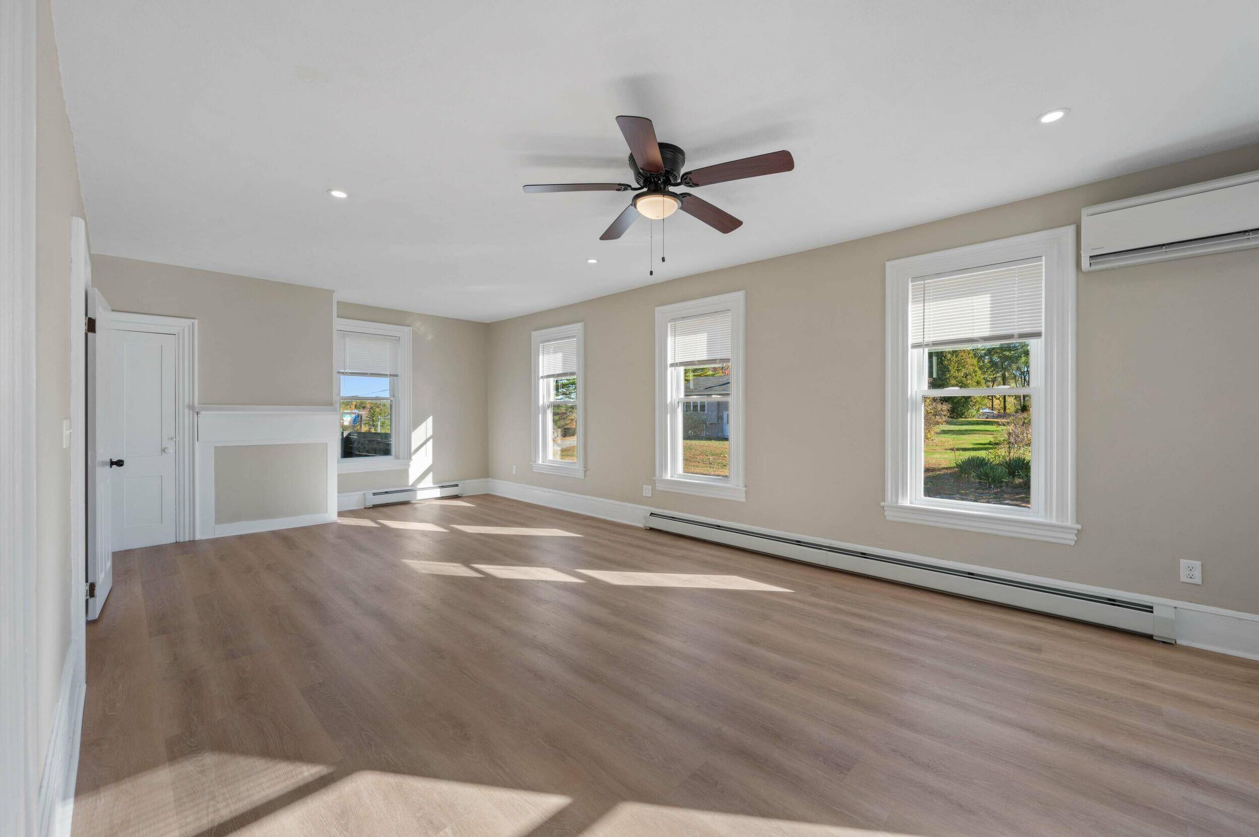 325 Middle Road, Sabattus