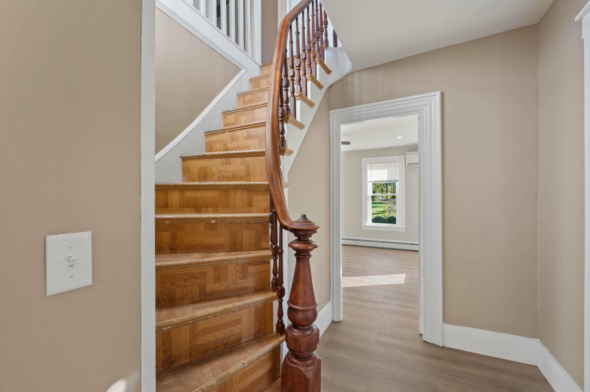 325 Middle Road, Sabattus