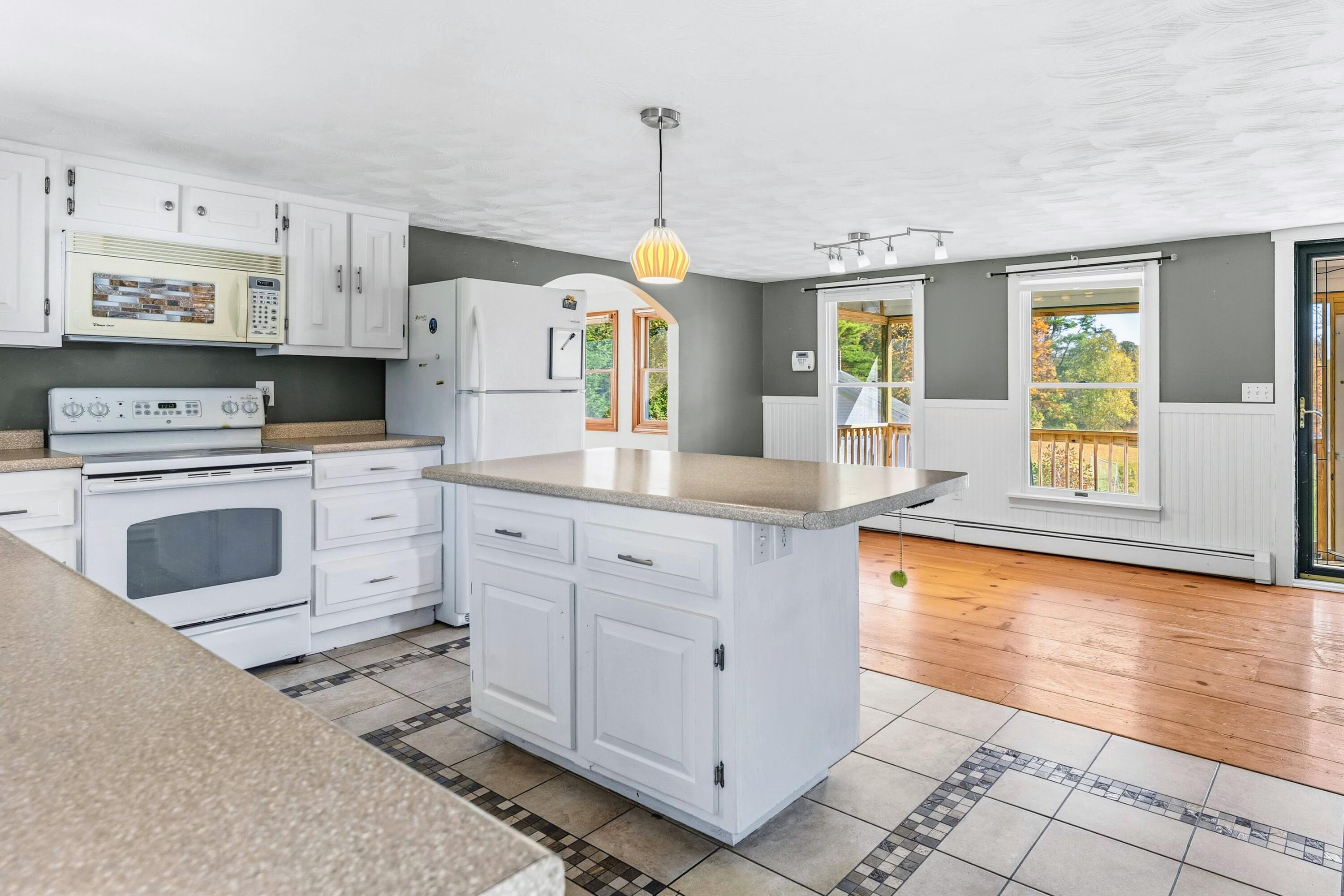 113 Capen Road