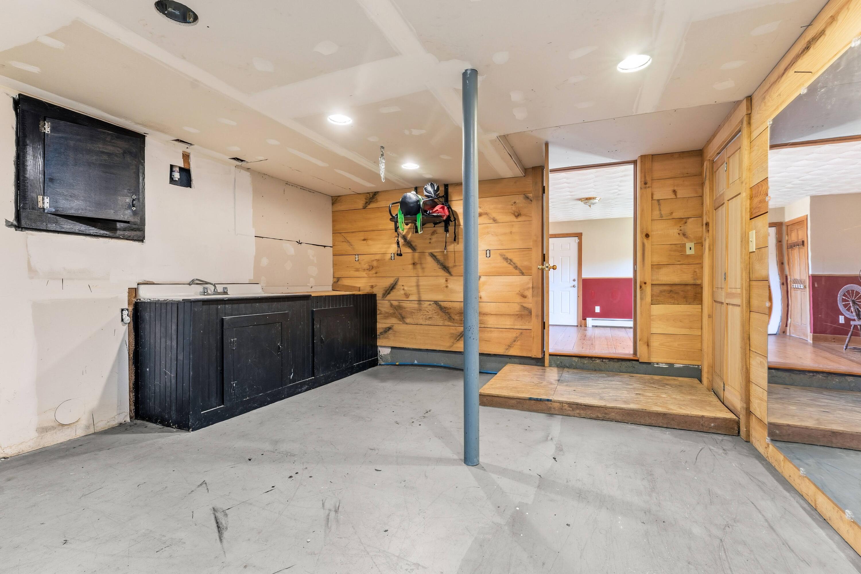 113 Capen Road