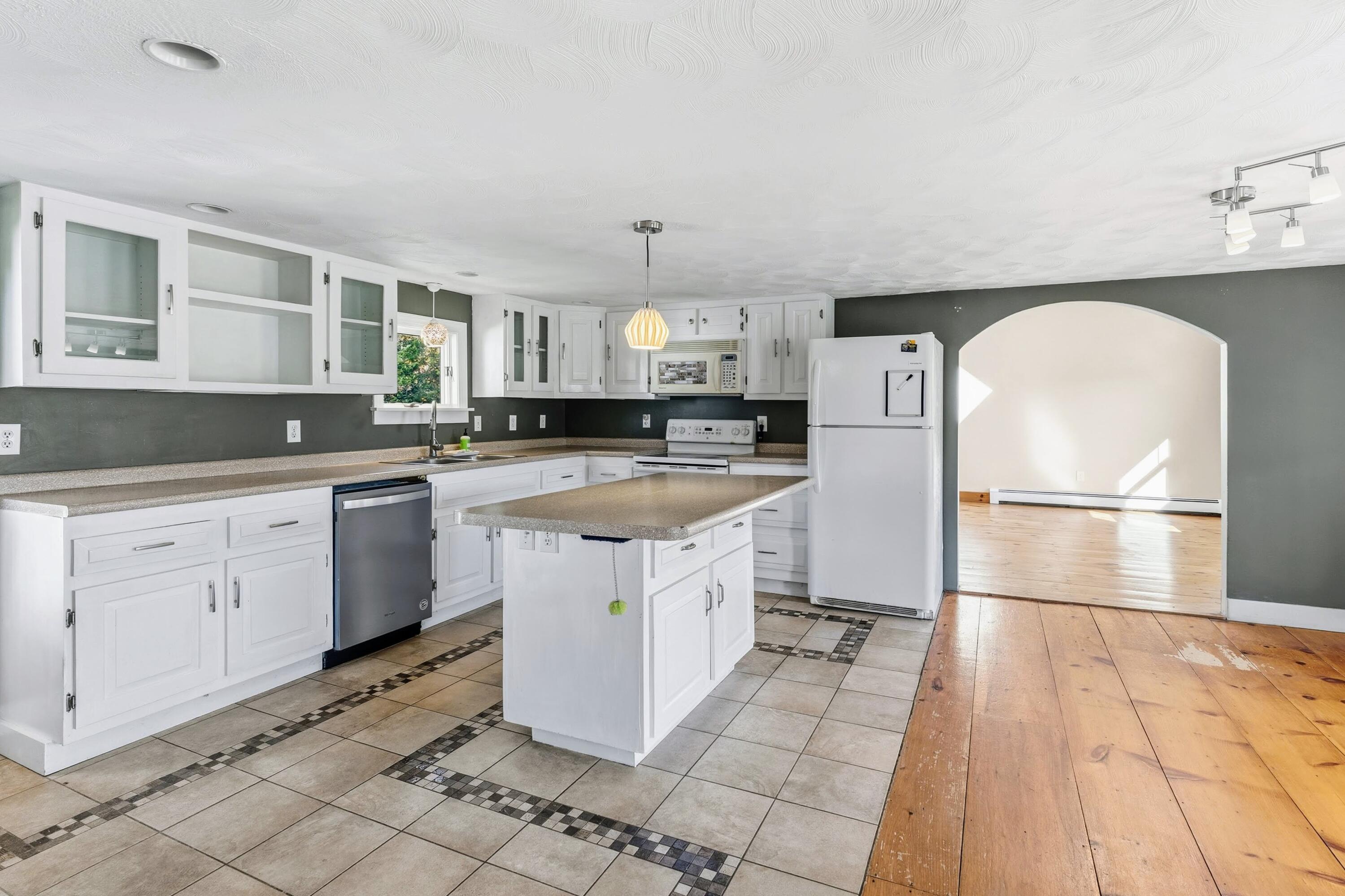 113 Capen Road