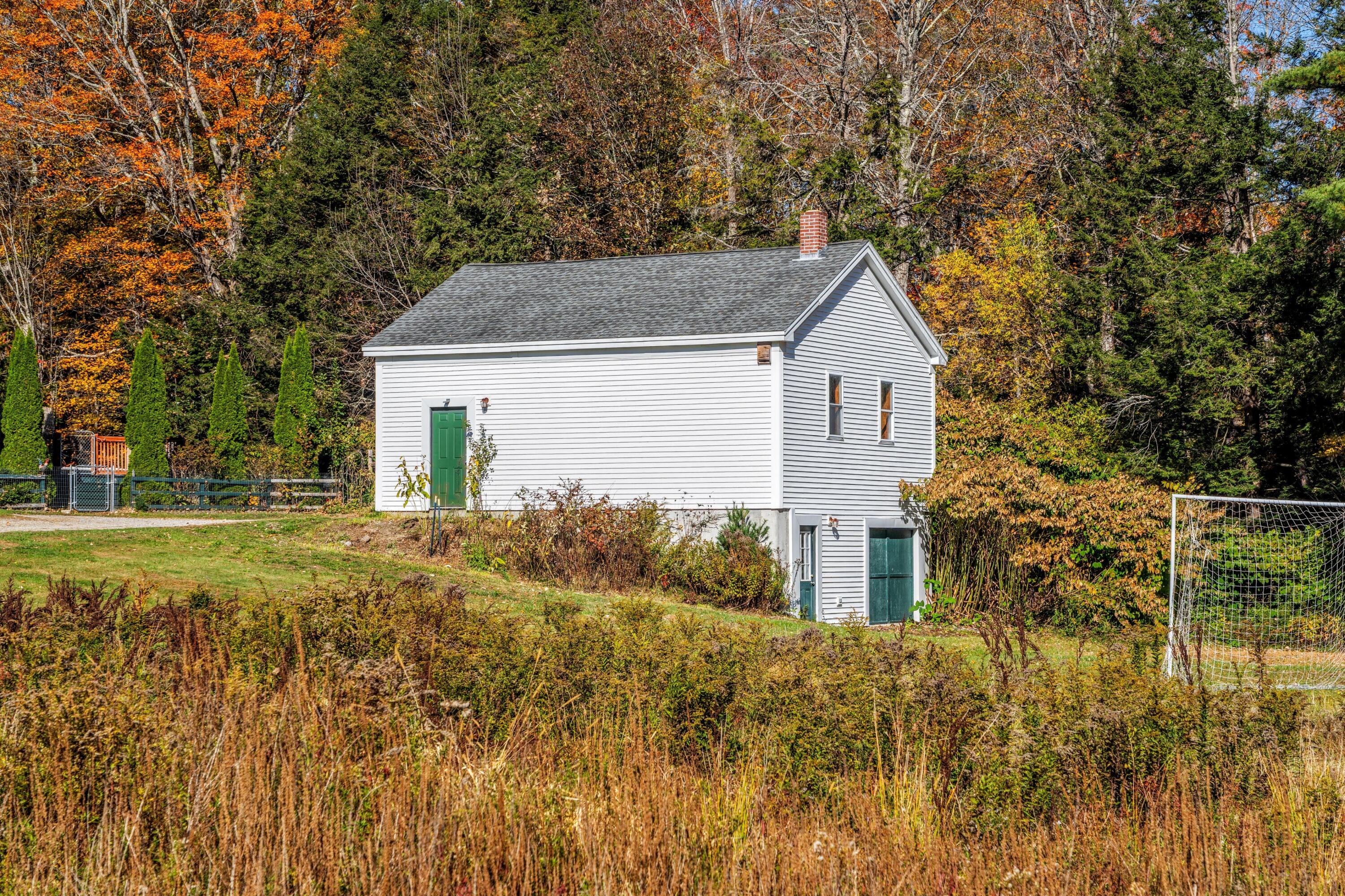 113 Capen Road