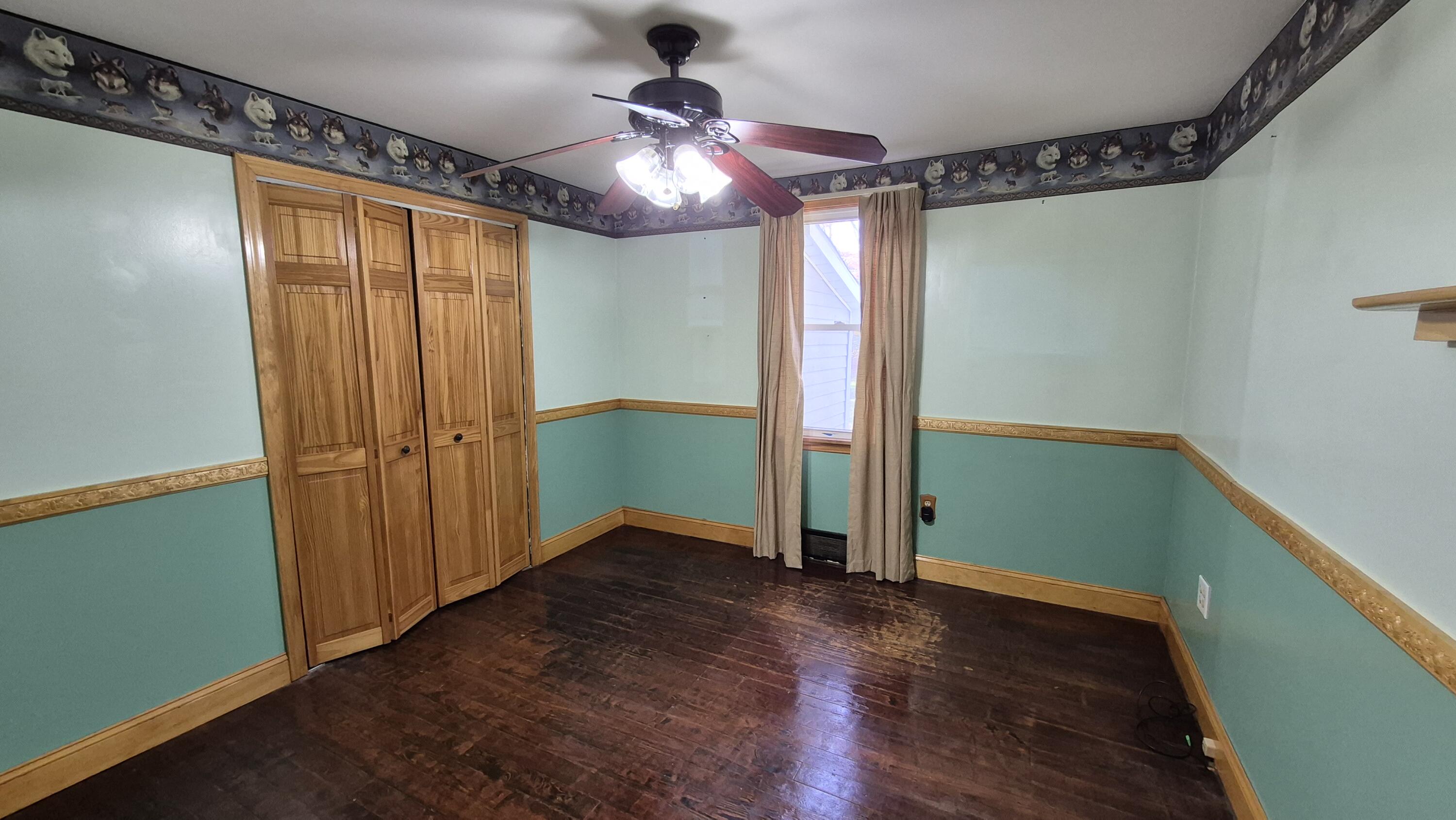 122 Washington Street, Oakland