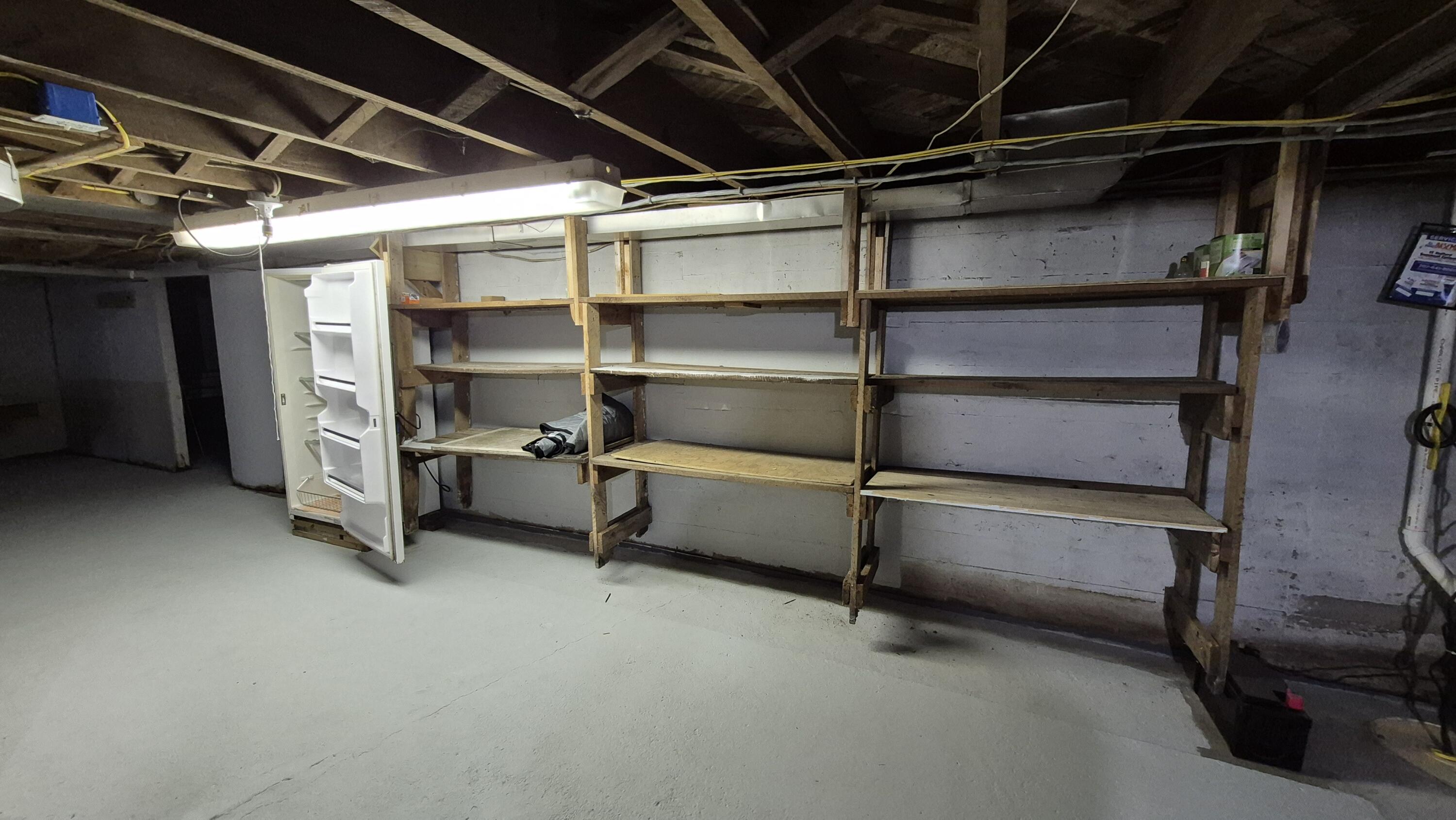 122 Washington Street, Oakland