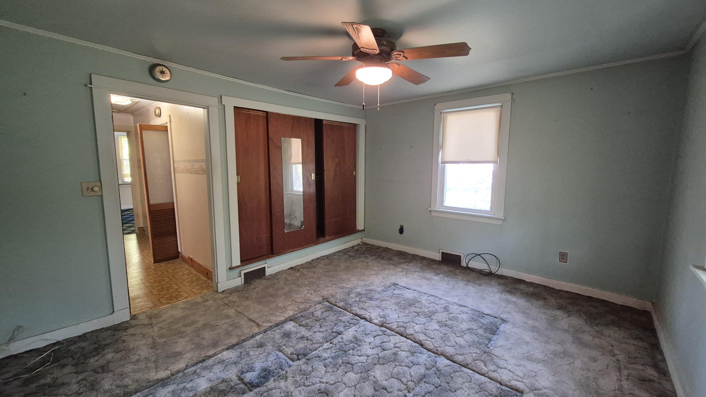 122 Washington Street, Oakland