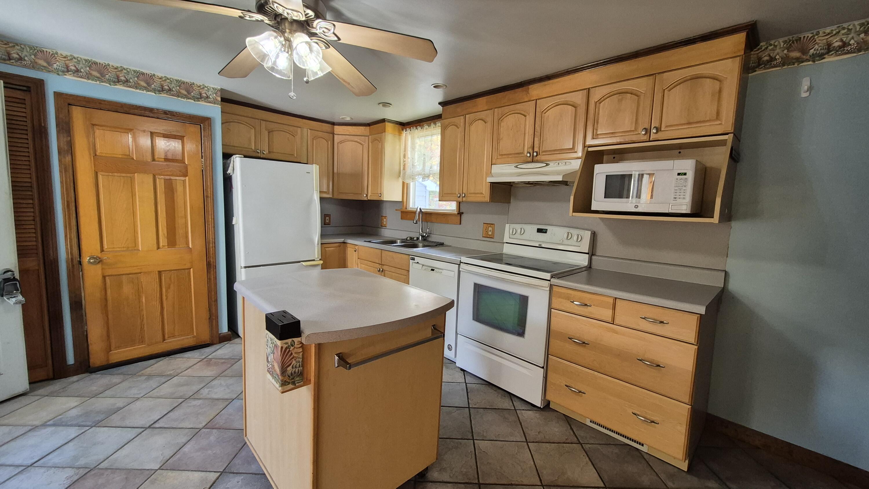 122 Washington Street, Oakland