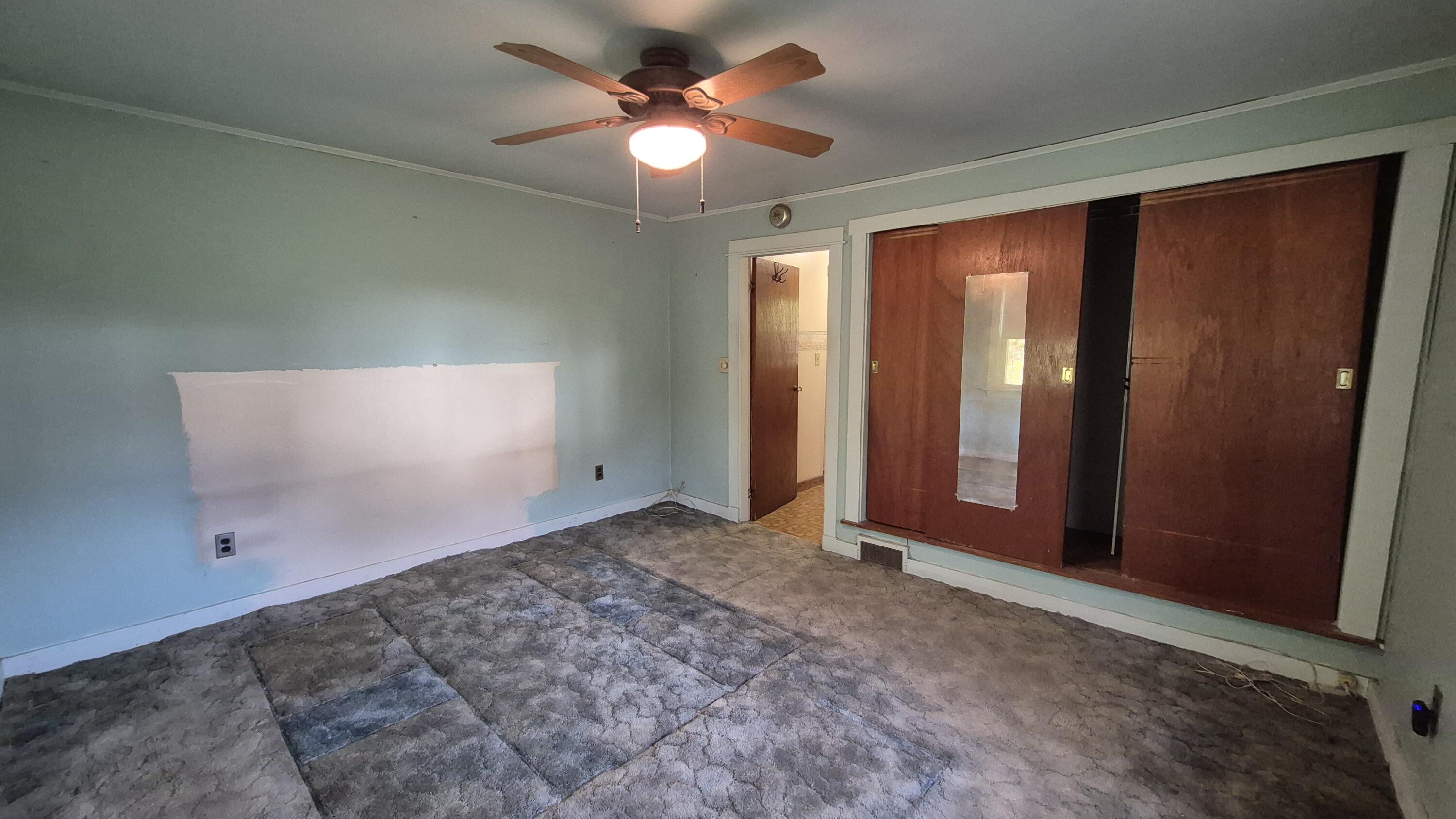 122 Washington Street, Oakland