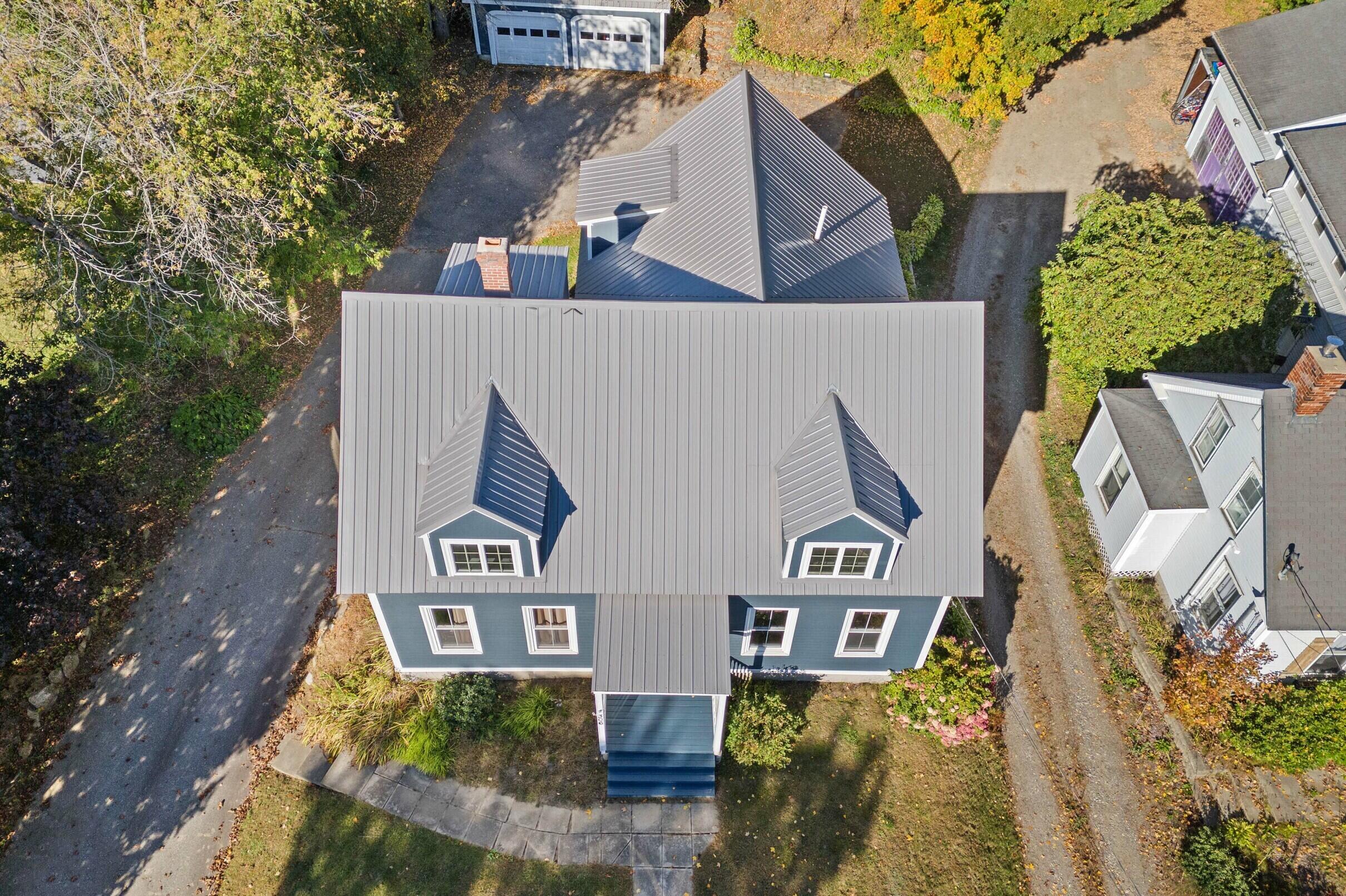 306 Maine Avenue, Farmingdale