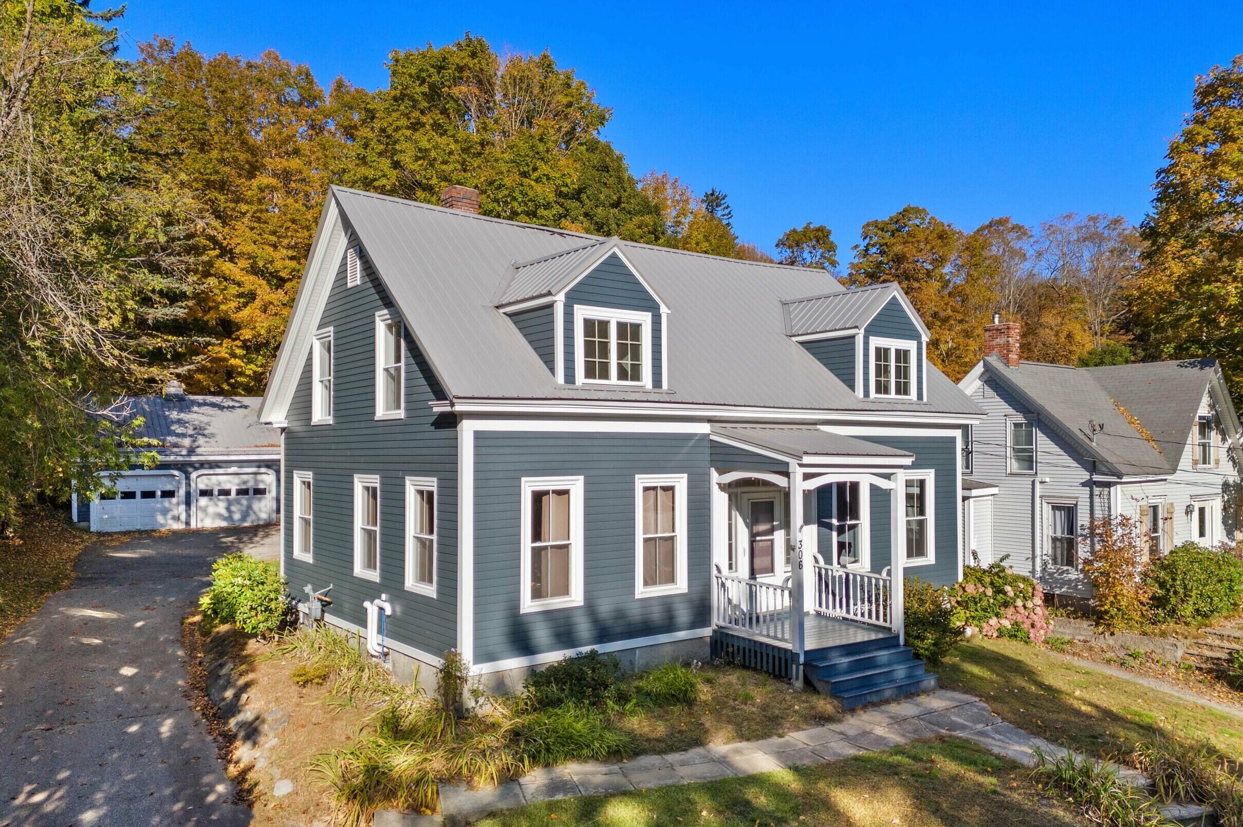 306 Maine Avenue, Farmingdale