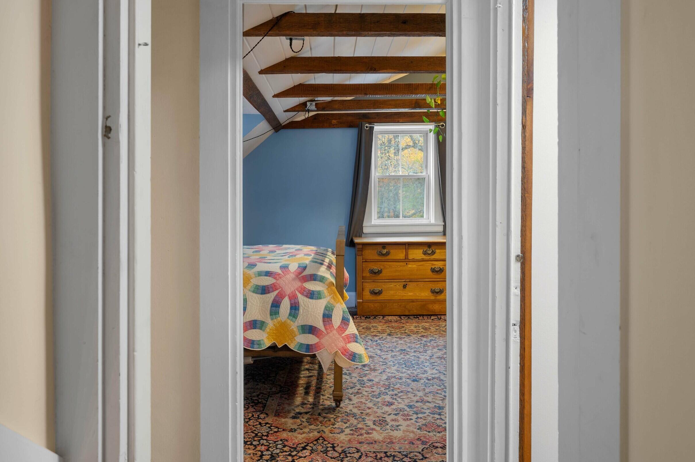 306 Maine Avenue, Farmingdale