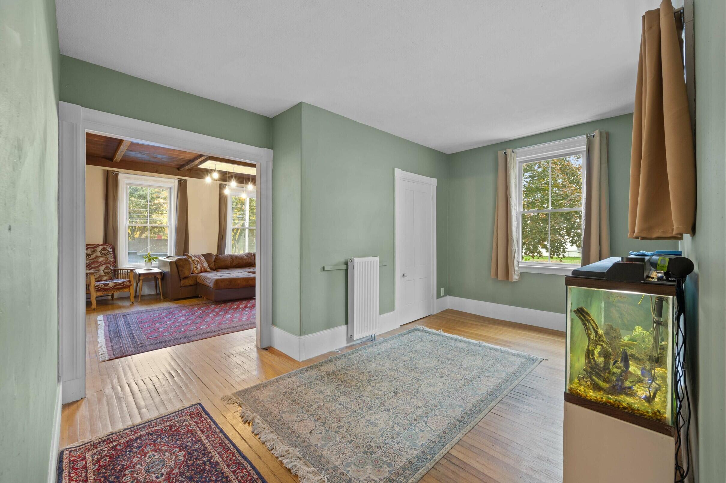 306 Maine Avenue, Farmingdale